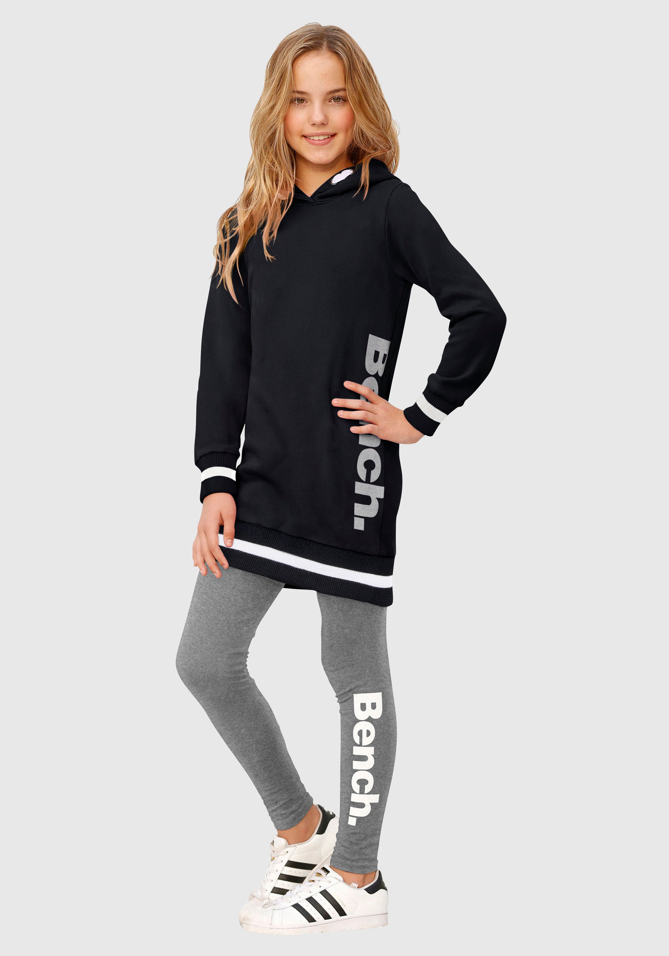 Image of Bench. Sweatkleid, Druck reflektiert im Dunkeln bei Ackermann Versand Schweiz