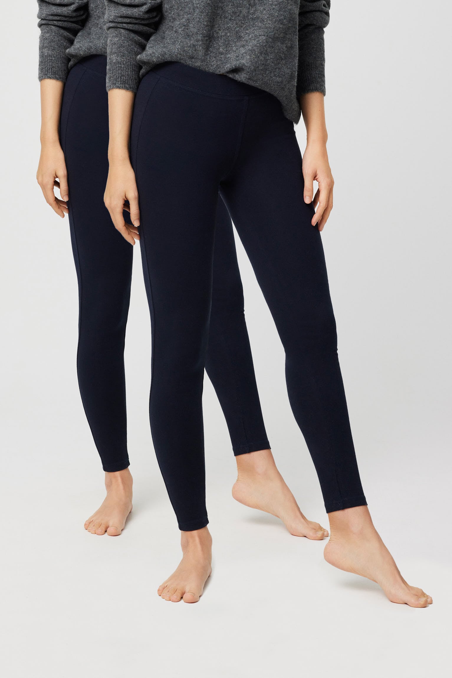 Image of YSABEL MORA Leggings