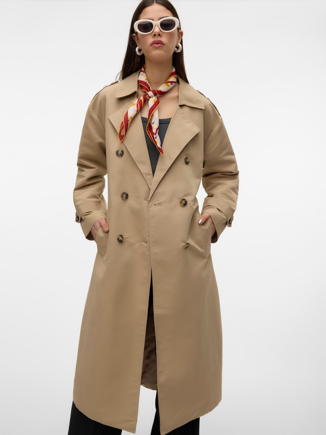 Image of Vero Moda Trenchcoat "VMCHLOE LONG TRENCHCOAT GA NOOS" Zweireiher mit Bindegürtel, Oversized
