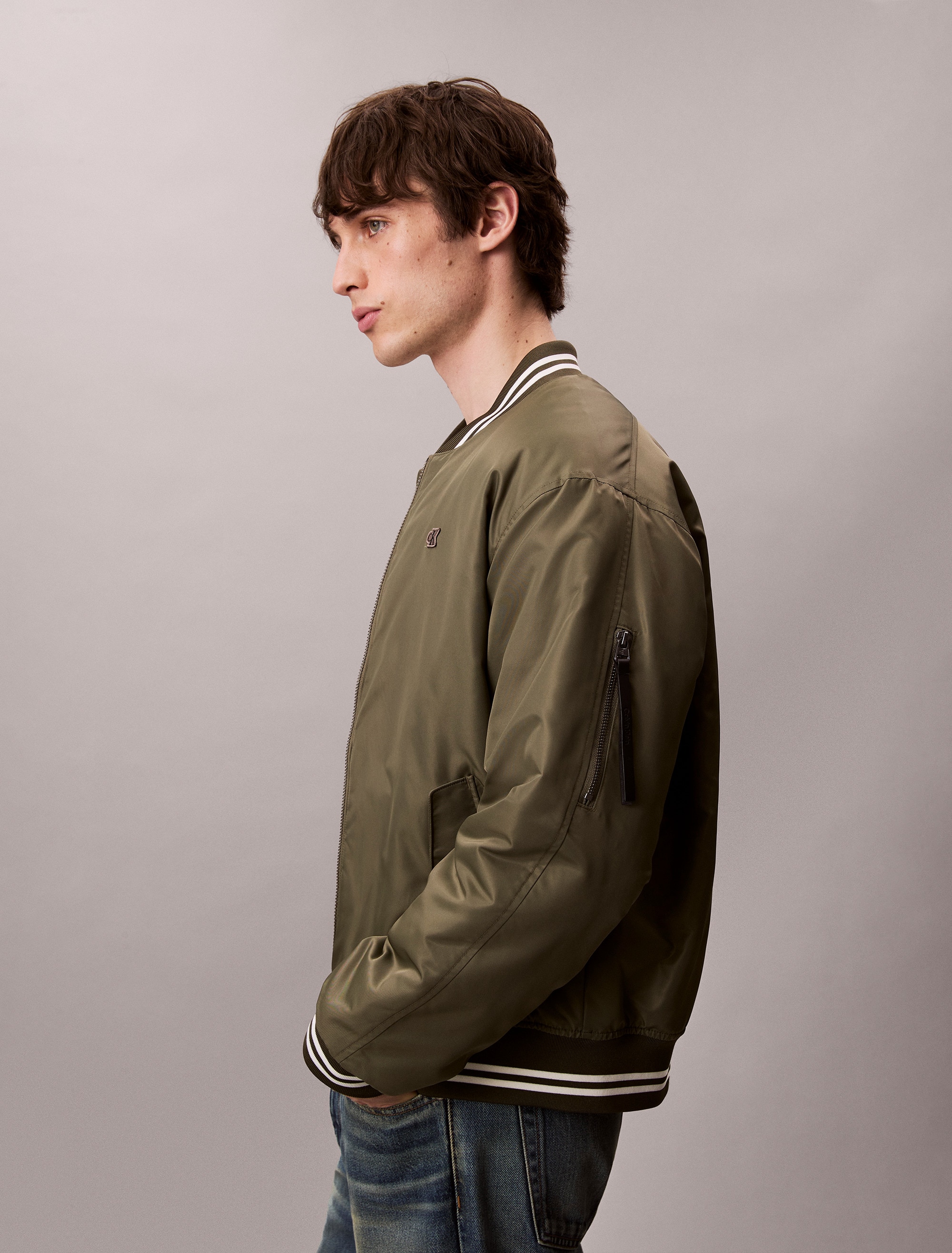 Calvin Klein Collegejacke »LS JEANS TIPPED HERO BOMBER« ohne Kapuze Mit Rundhalsausschnitt, regular fit