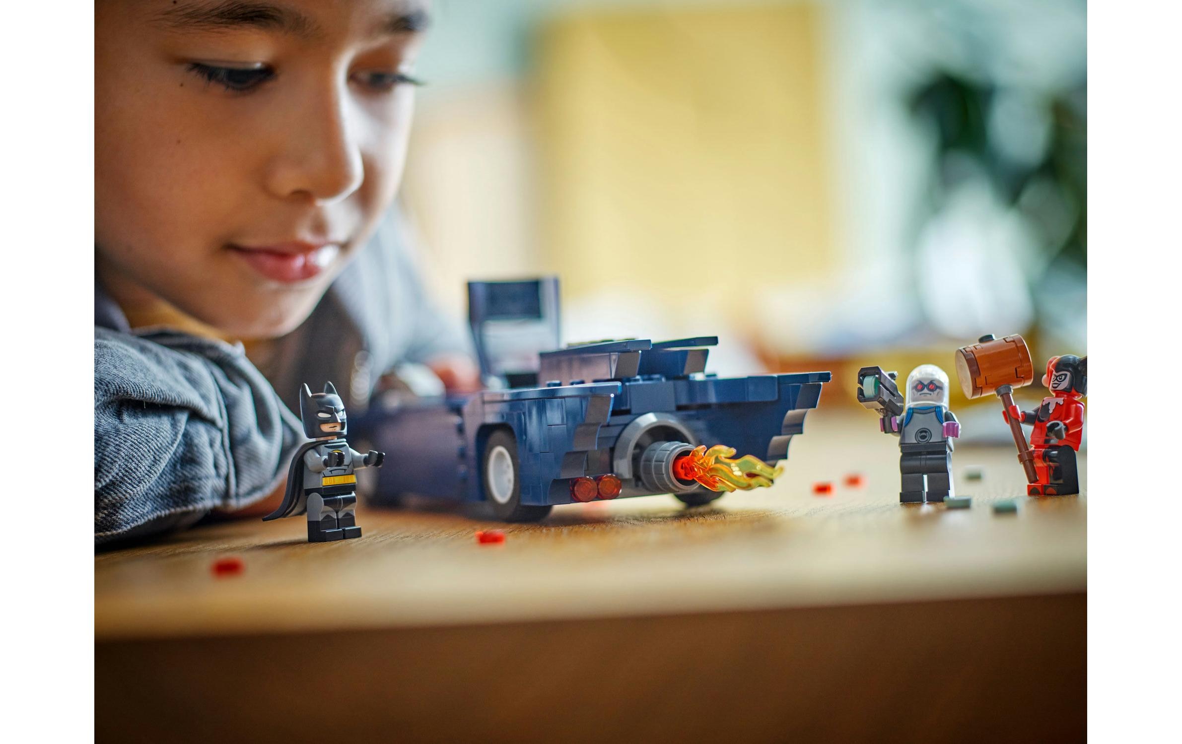 LEGO® Spielbausteine »DC Batman im Batmobil vs. Harley Quinn und Mr. Freeze 76274«, (435 St.)