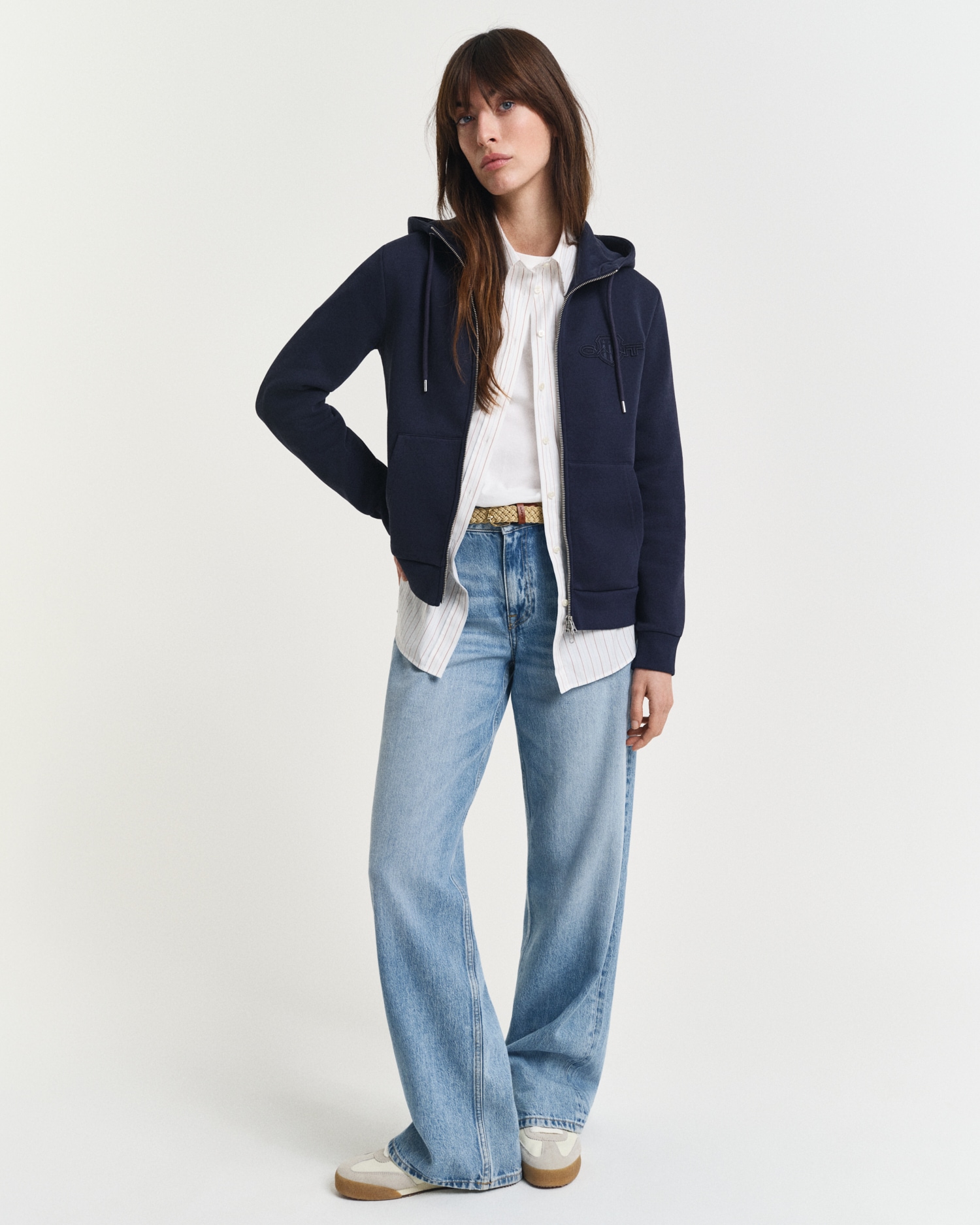 Gant Kapuzensweatjacke »REG TONAL SHIELD ZIP HOODIE«, Markenstickerei, Kapuze, Rippbündchen