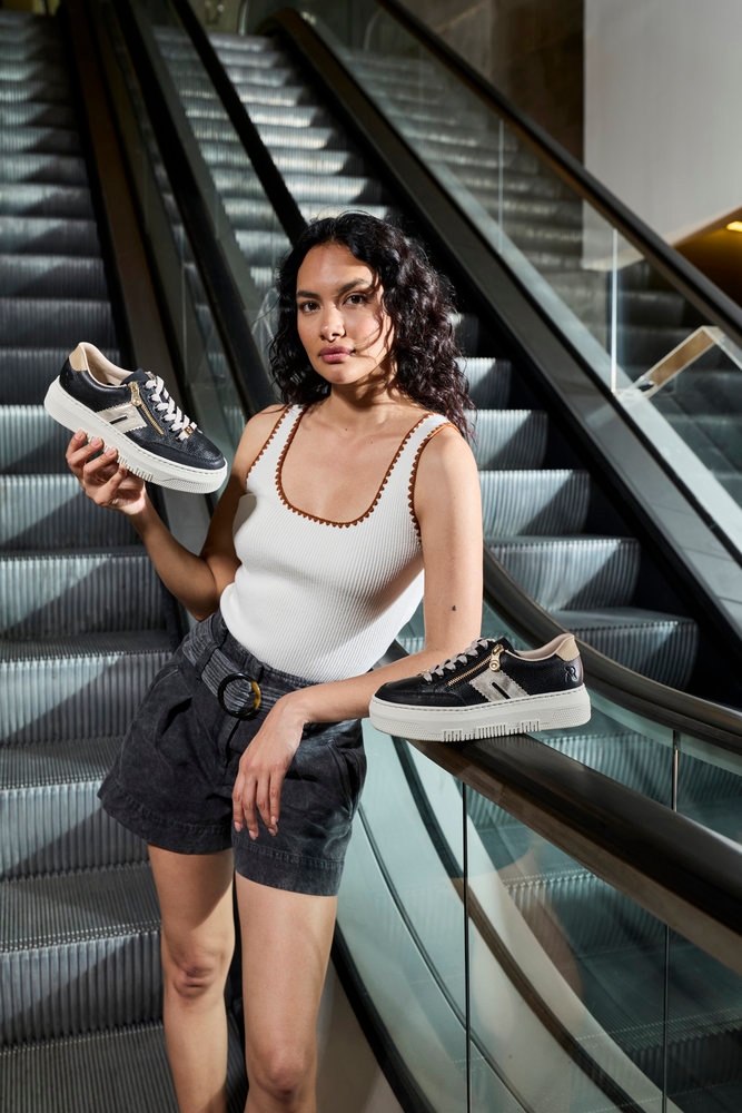 Rieker Plateausneaker  Schnürschuh, Halbschuh, Freizeitschuh mit seitlichem Reissverschluss