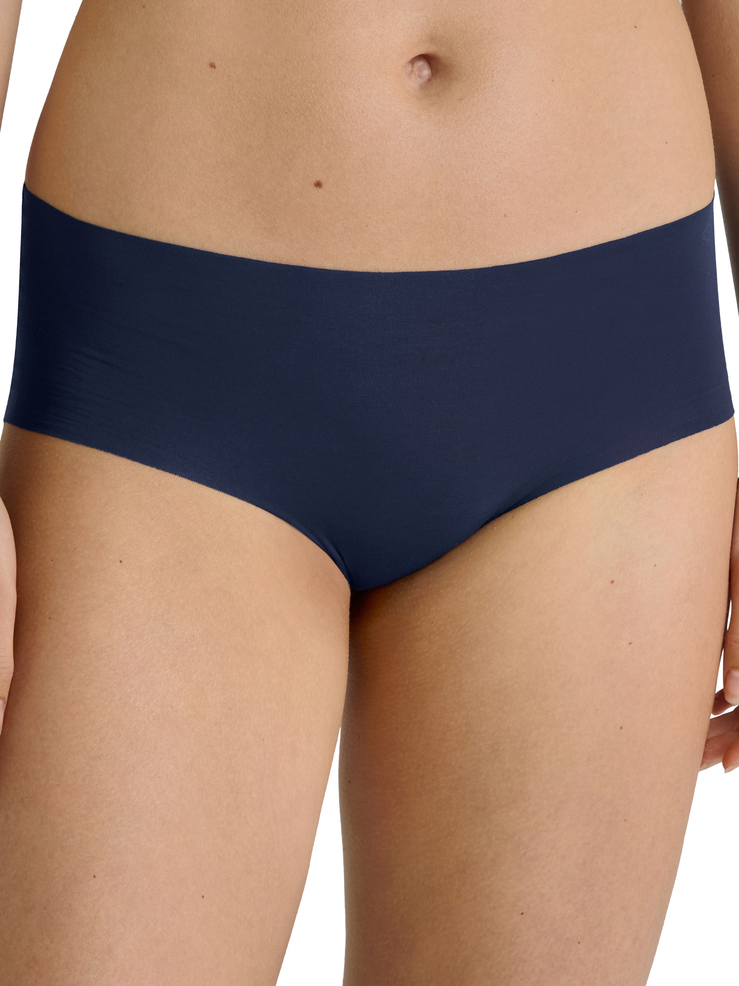 Image of CALIDA Panty "Natural Skin" mit hüftiger Schnitt, seidig weich, atmungsaktiv, elastisch