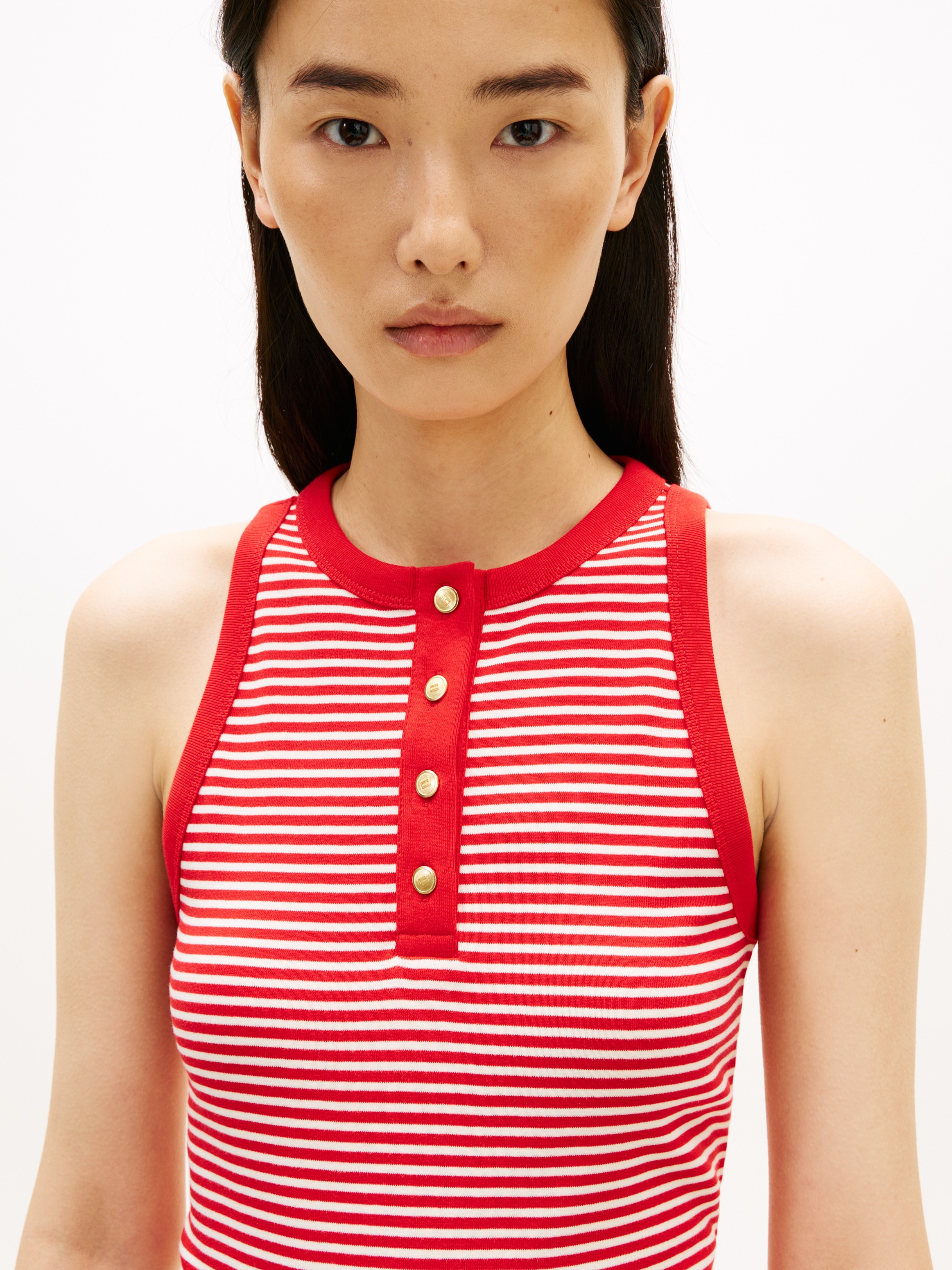 Tommy Hilfiger T-Shirt »GOLD BUTTON HENLEY TOP« mit kurzer Knopfleiste