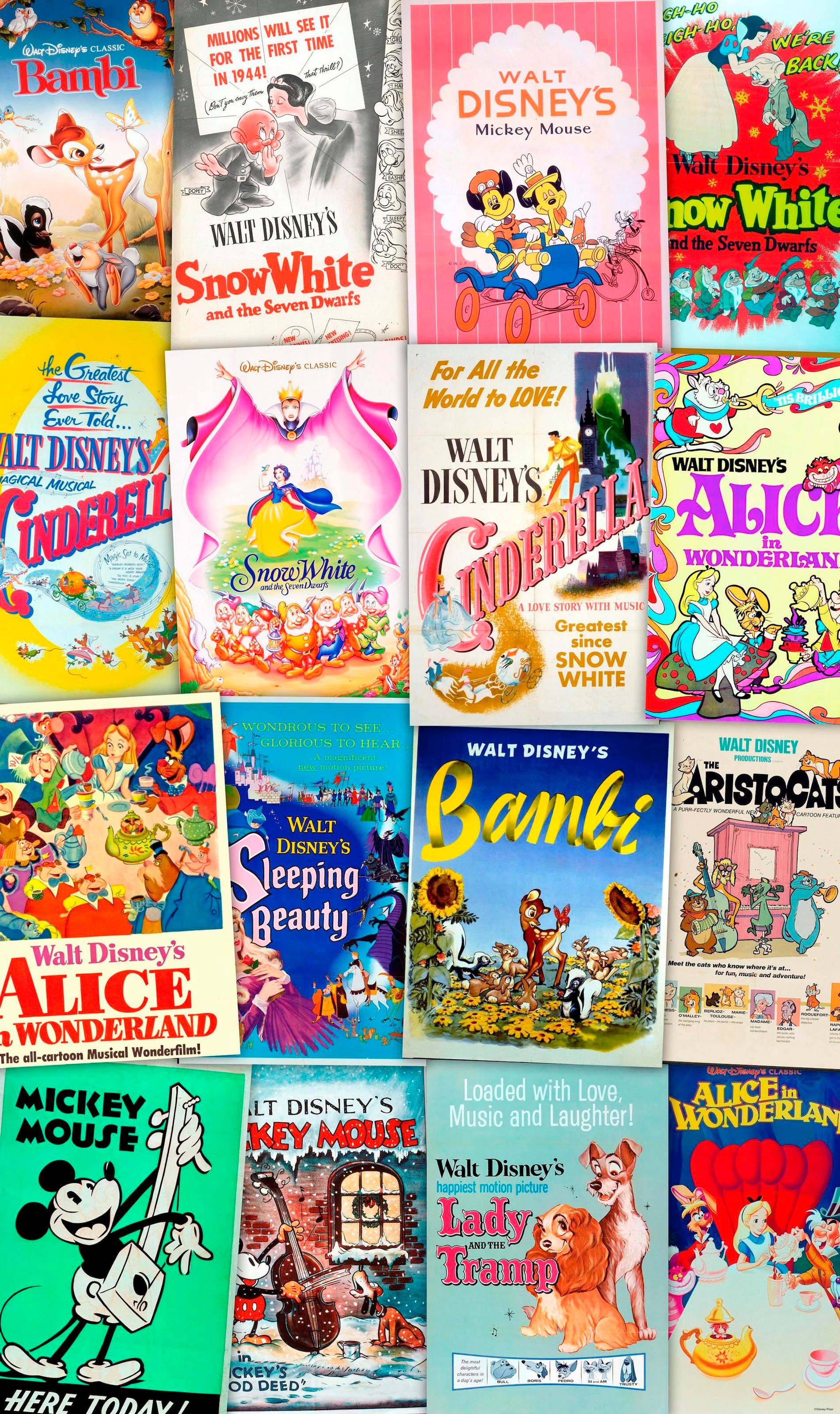 Image of Komar Vliestapete "Digitaldruck Vlies - Disney Movie Posters Retro Girls" bedruckt glatt Kinderzimmer