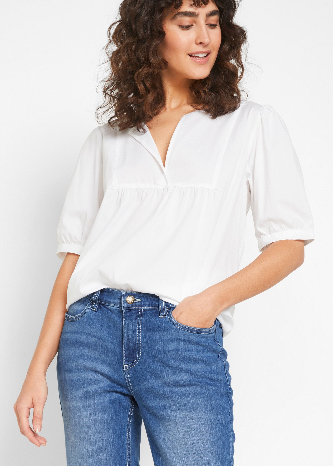 bonprix Straight-Jeans 2 Stk. Slim fit Passform, aus Baumwollmischung, mit Eingrifftaschen