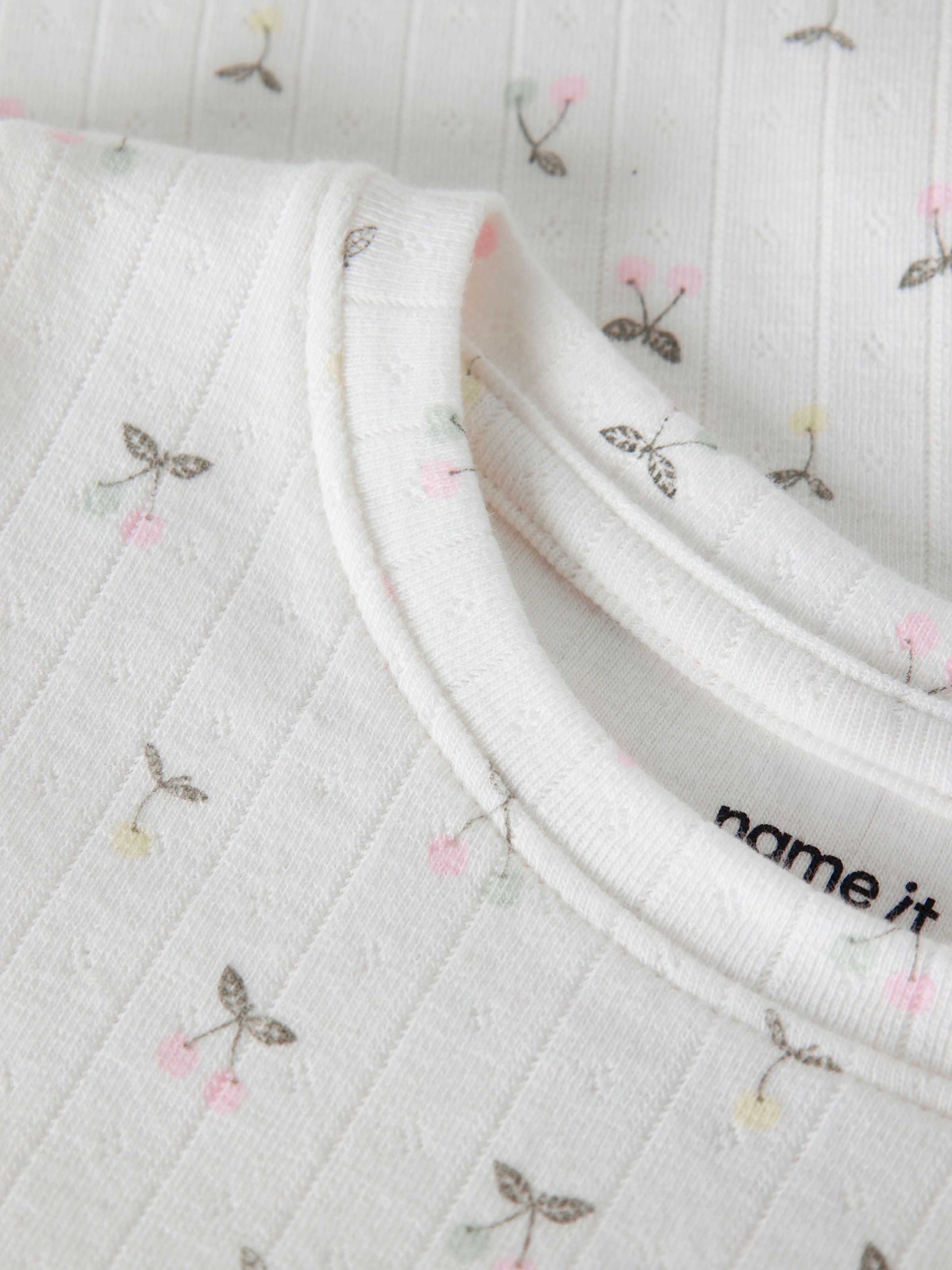 Name It T-shirt à manches longues »NMFFICHERRY LS SLIM TOP«