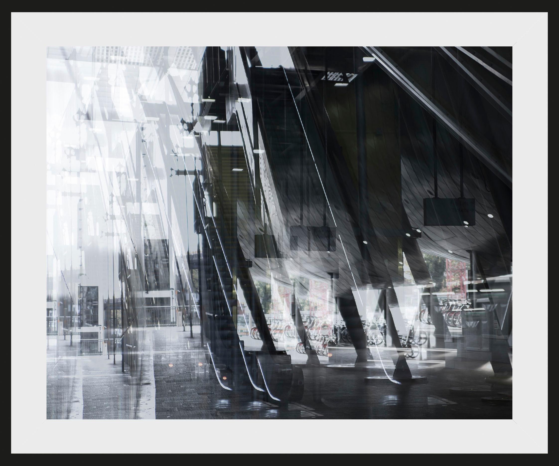 Image of Places of Style Bild »Verspiegelte Strasse«, mit Rahmen bei Ackermann Versand Schweiz