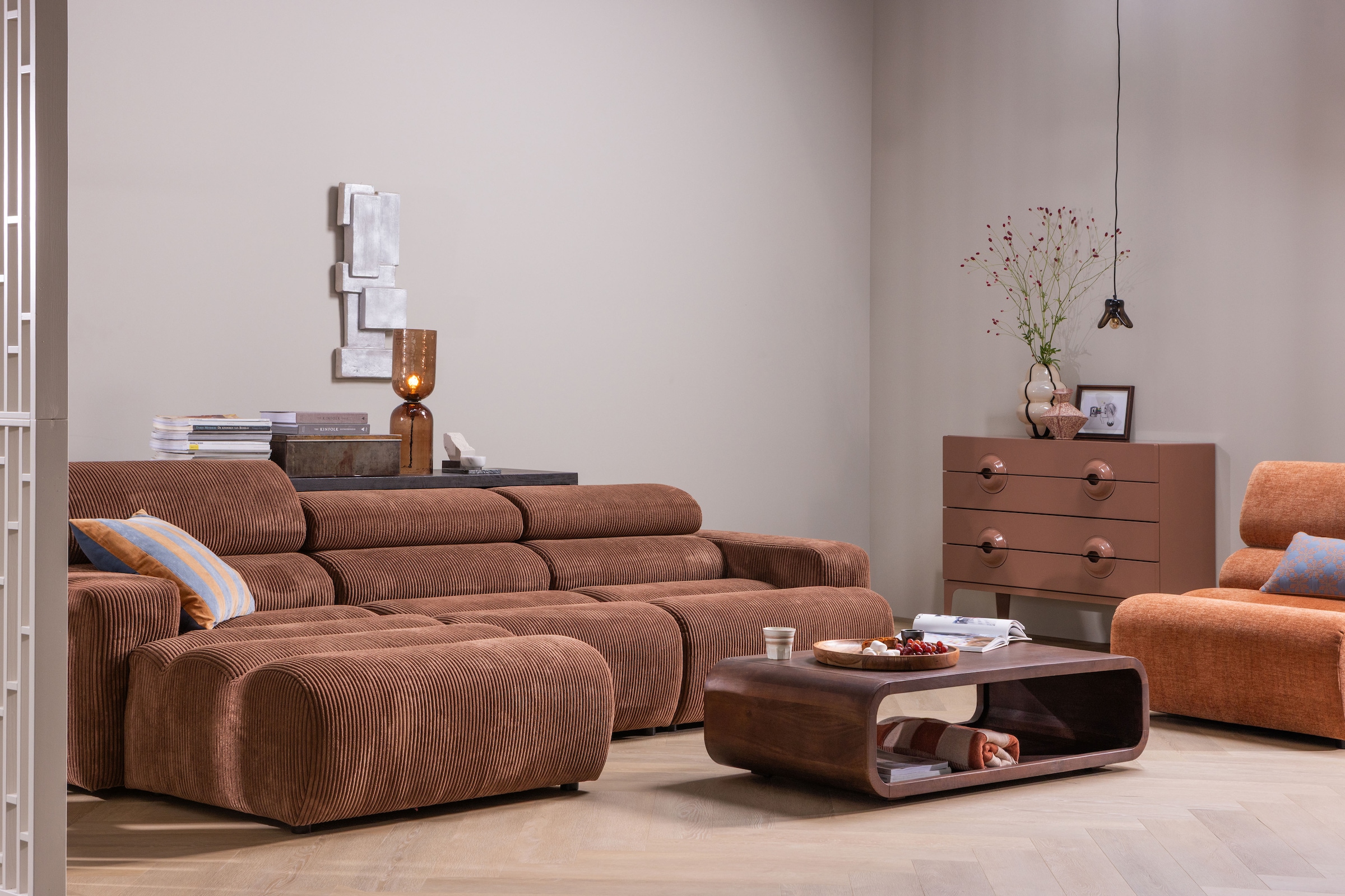WOOOD Buffet »Merge mit Eukalyptusholz und Dämpfung Funktion B 110 x T 44 x H 89 cm« Capacité de charge 150 kg, livré entièrement monté, veinage visible
