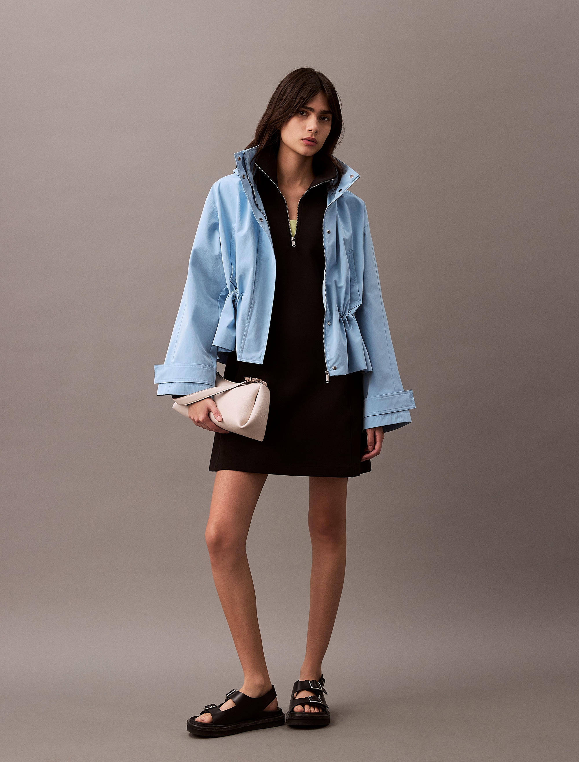 Calvin Klein Jeans Jerseykleid Kragen mit Reissverschluss, eng anliegendes, ausgestelltes Design