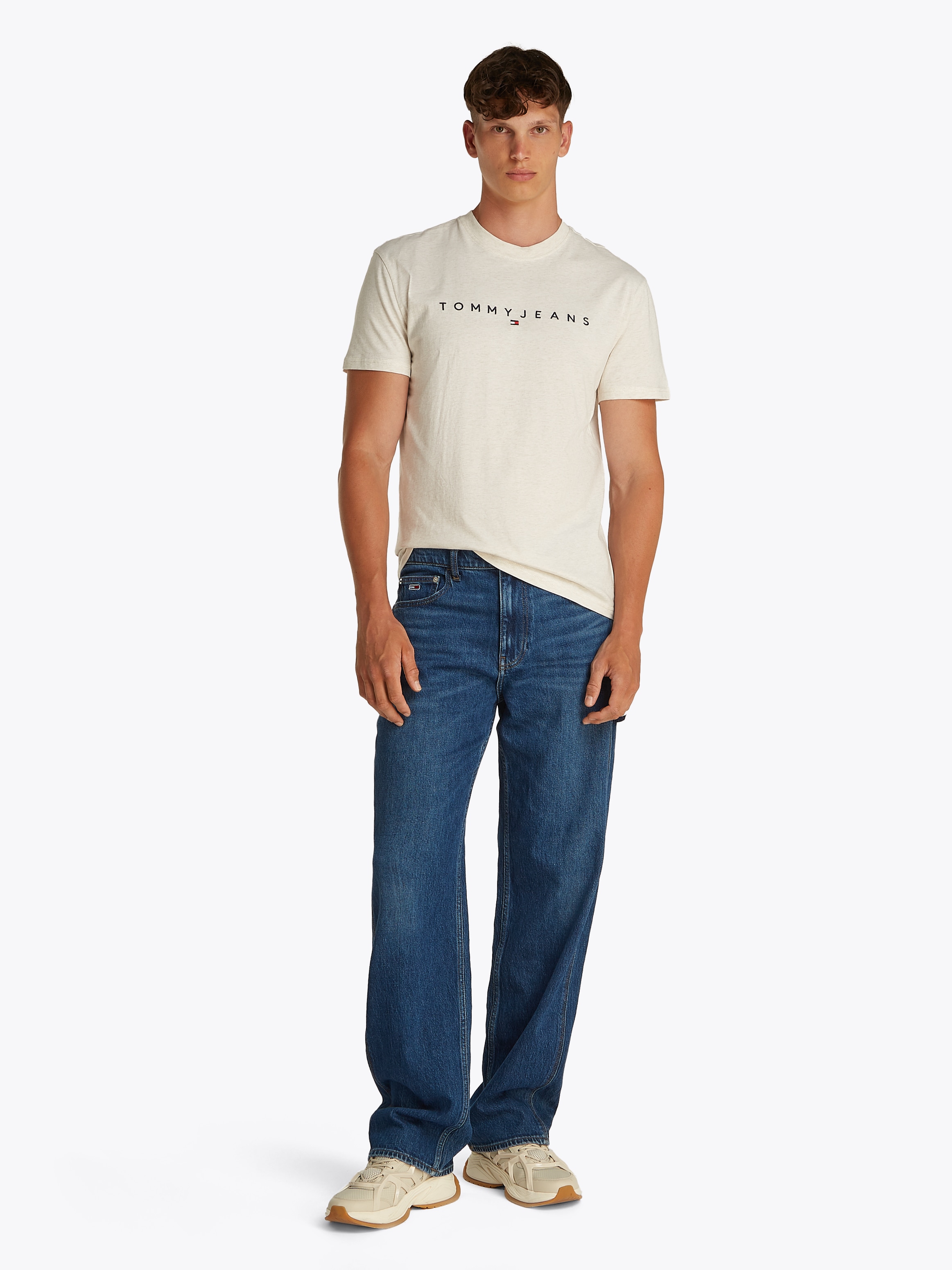 Tommy Jeans Plus Rundhalsshirt »TJM REG LINEAR LOGO TEE EXT«, in Grosse Grössen, Logodruck und Stickerei