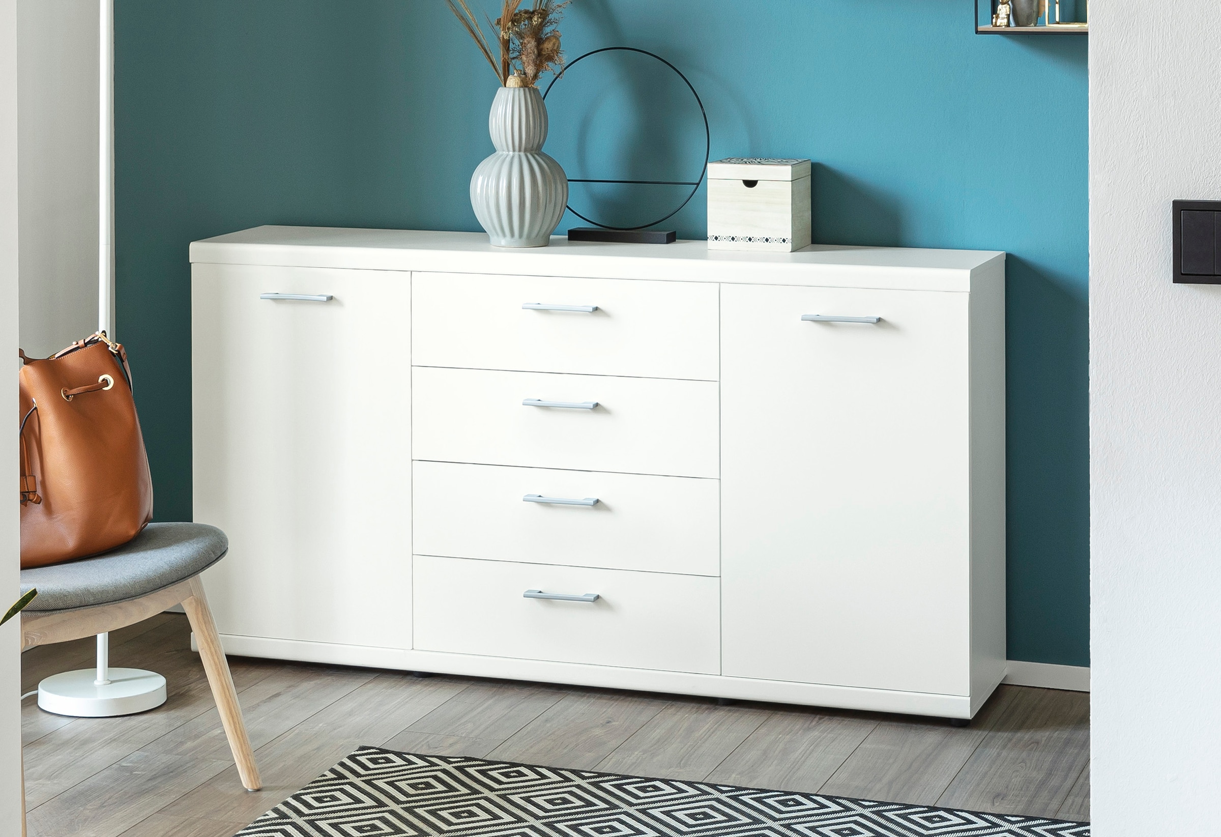 Image of VOGL Möbelfabrik Sideboard "Sunny" mit 2 Türen und mittig 4 Schubkästen