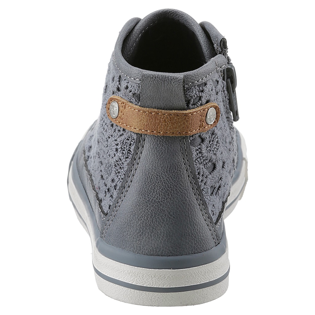 Mustang Shoes Sneaker, mit schöner Perforation