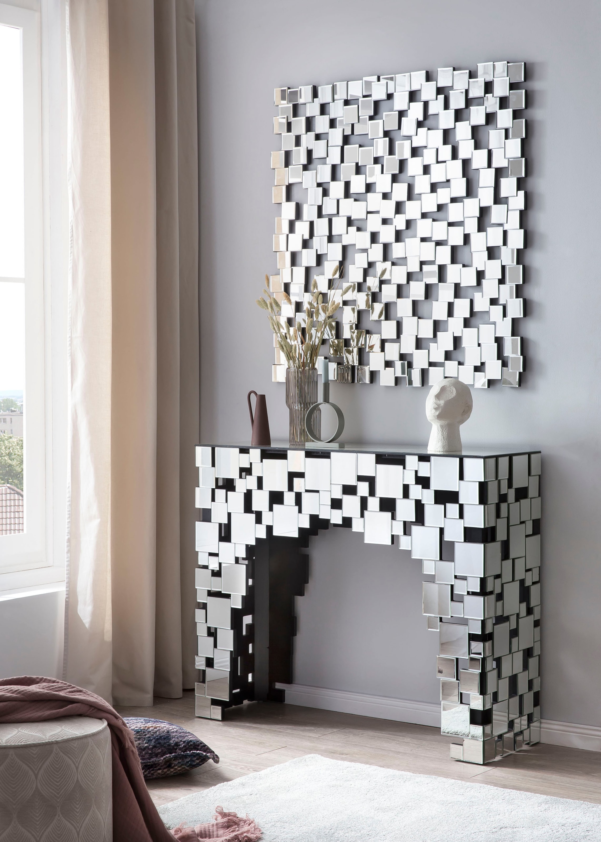 Image of SalesFever Konsolentisch "Moneglia Elegante Konsole" verspiegelt, in edler Form und besonderer Optik