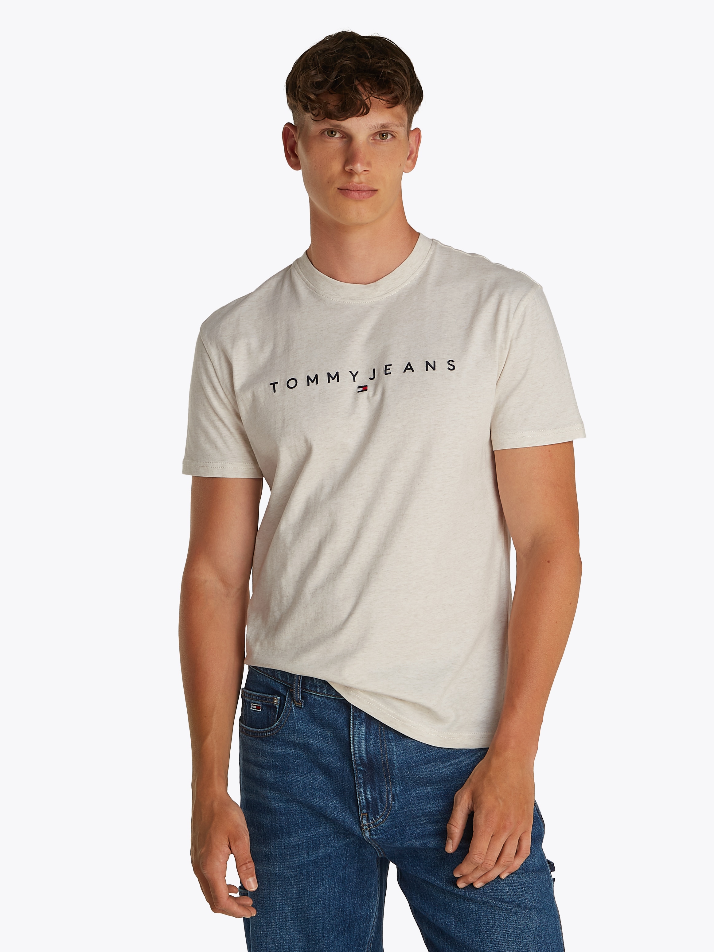 Tommy Jeans Plus Rundhalsshirt »TJM REG LINEAR LOGO TEE EXT«, in Grosse Grössen, Logodruck und Stickerei