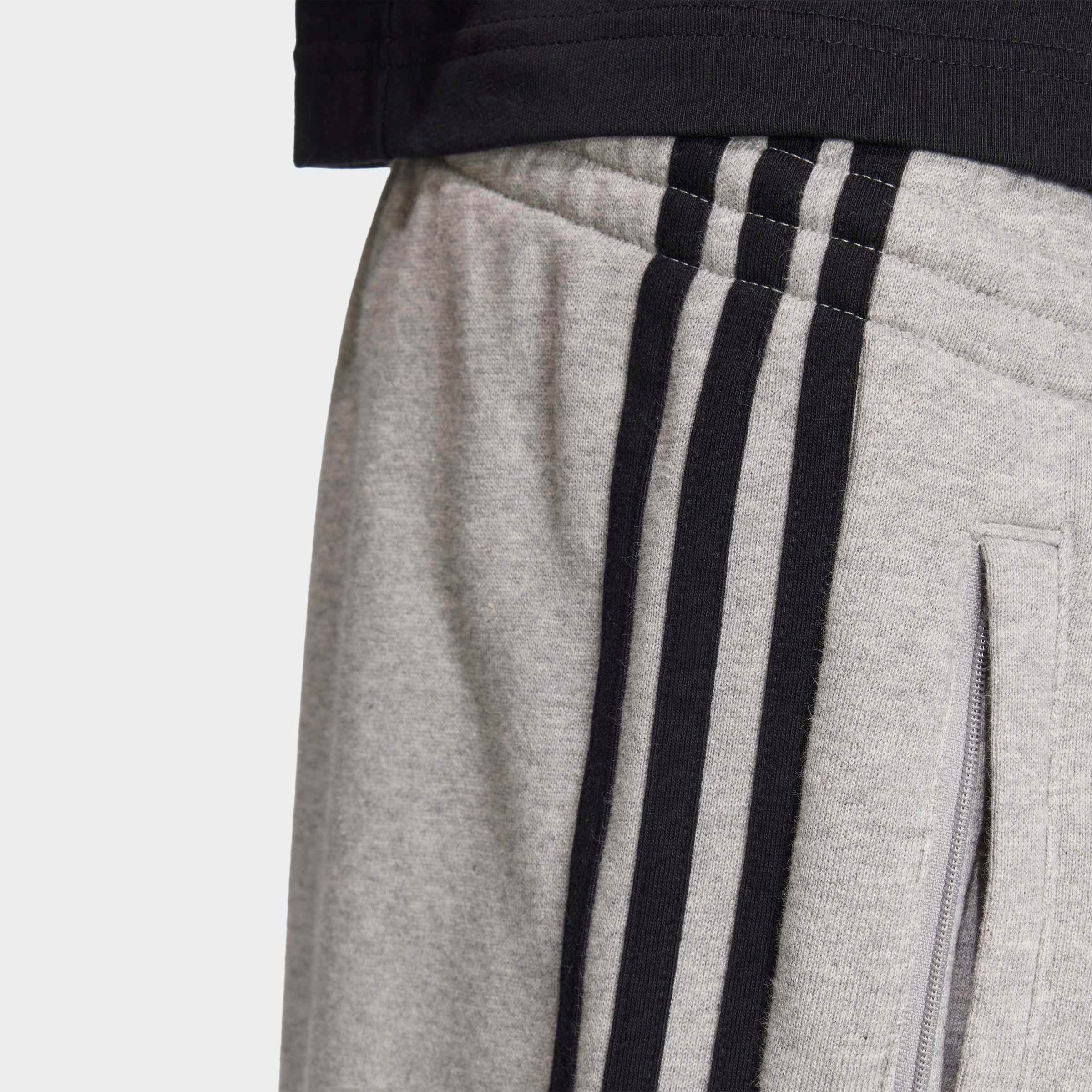 adidas Originals Short »3-STREIFEN«  sportlicher Stil, für Strasse und Zuhause, aus weichem French Terry