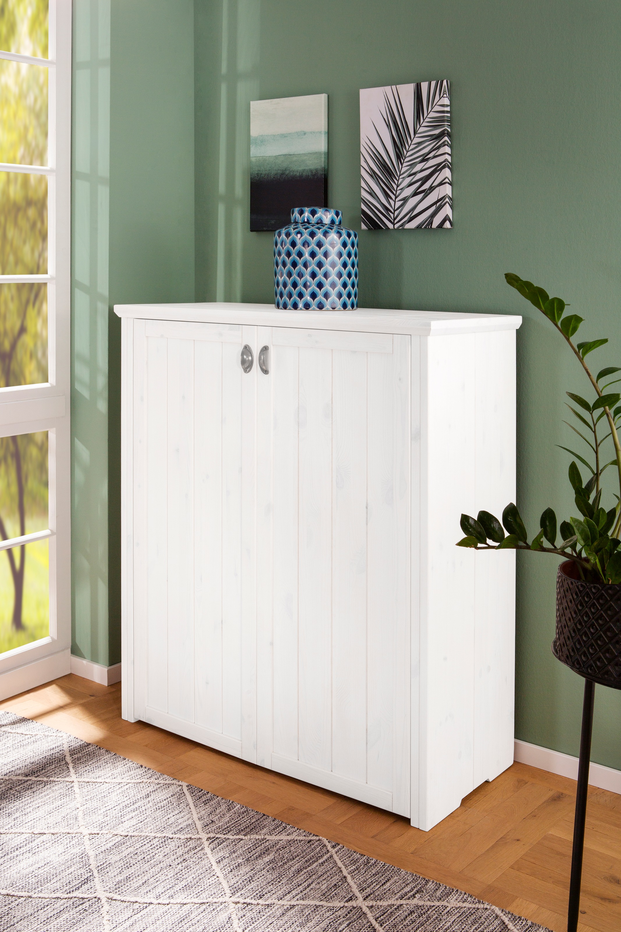 Image of Home affaire Highboard »Hoyer«, aus Kiefer massiv, mit dekorative Frässungen, Breite 108 cm bei Ackermann Versand Schweiz