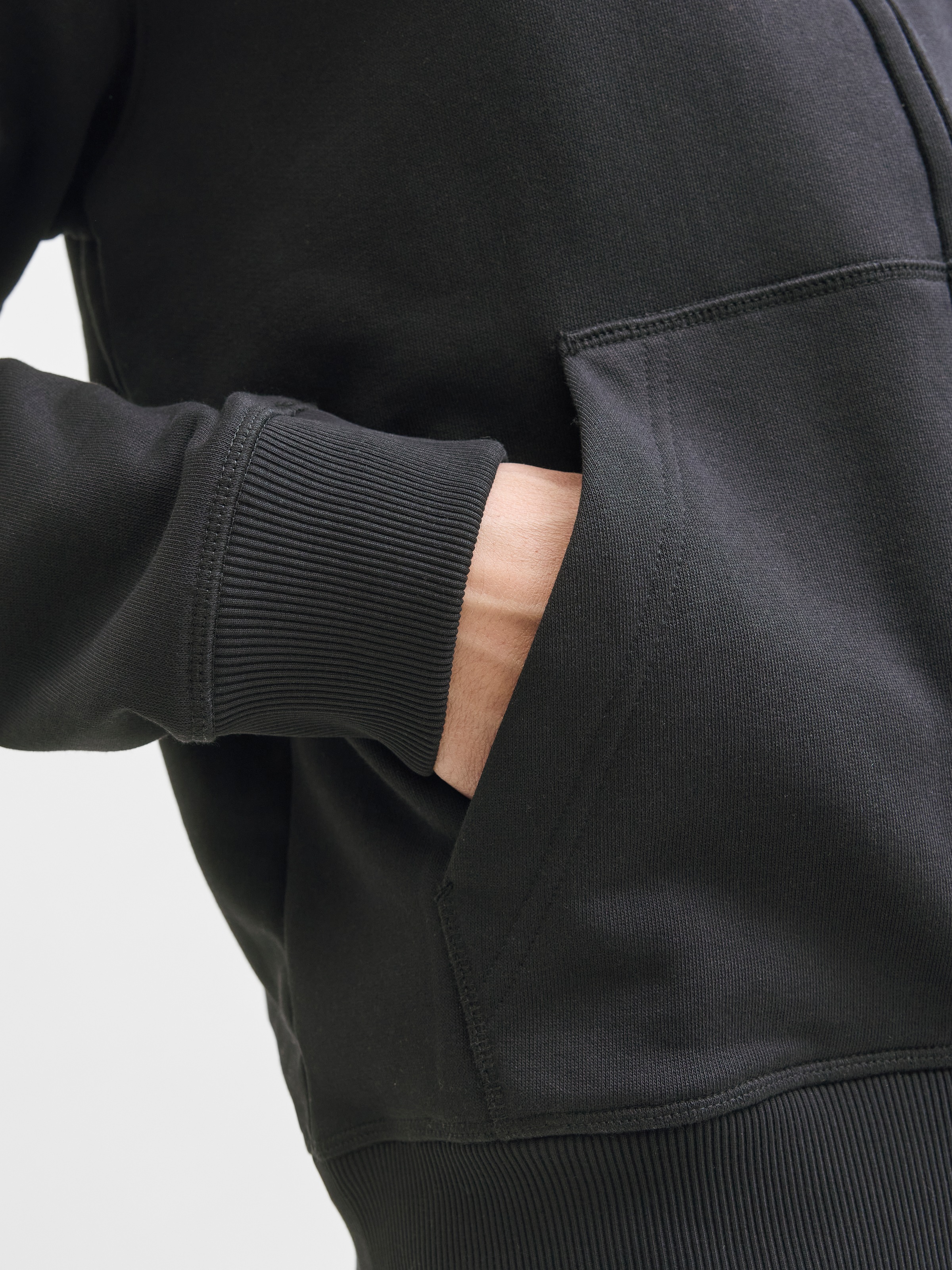 Jack & Jones Kapuzensweatshirt »JORNORREBRO EMB SWEAT ZIP HOOD NOOS«, mit Stickerei
