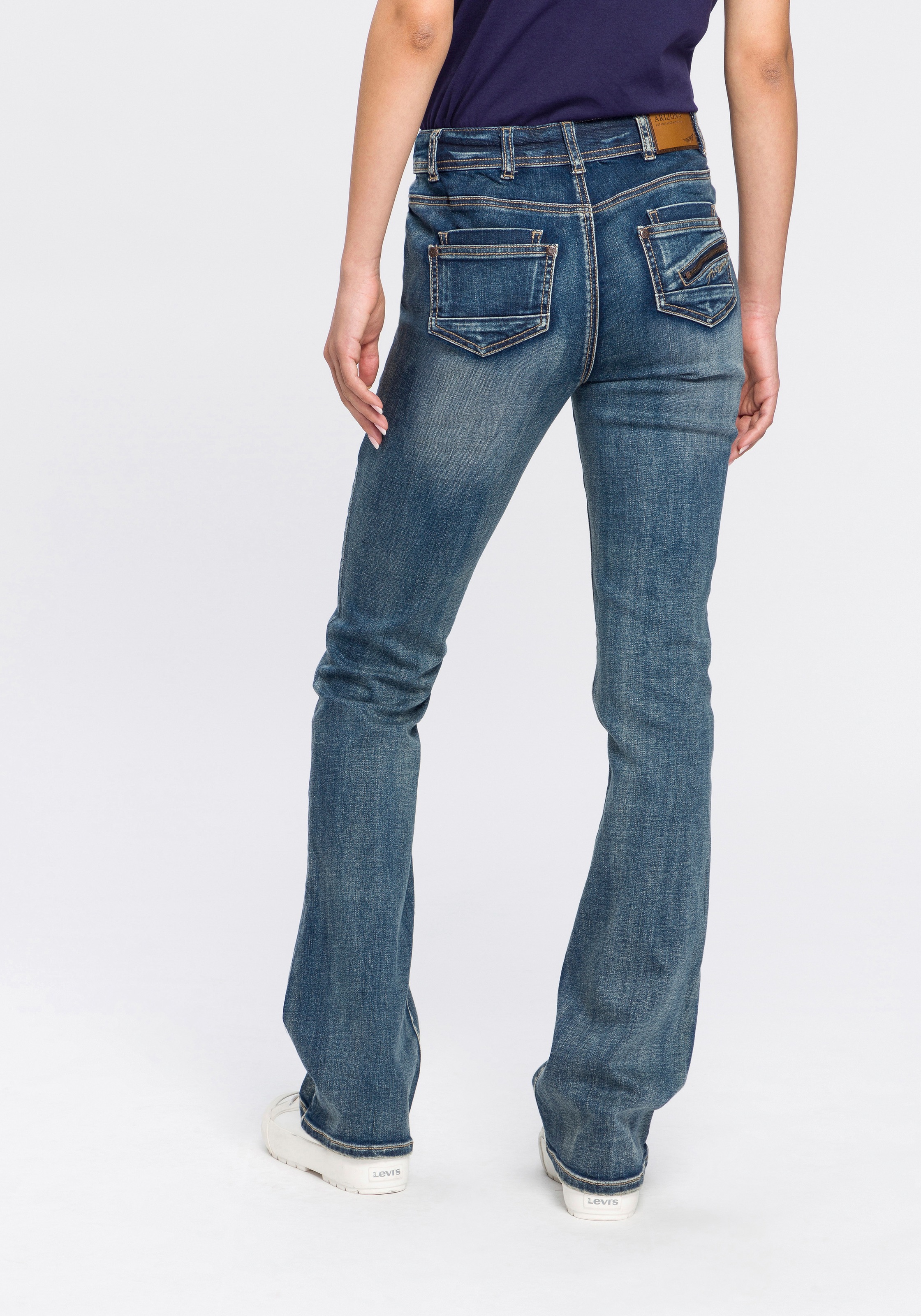 Image of Arizona Bootcut-Jeans »mit Zippertasche«, High Waist bei Ackermann Versand Schweiz