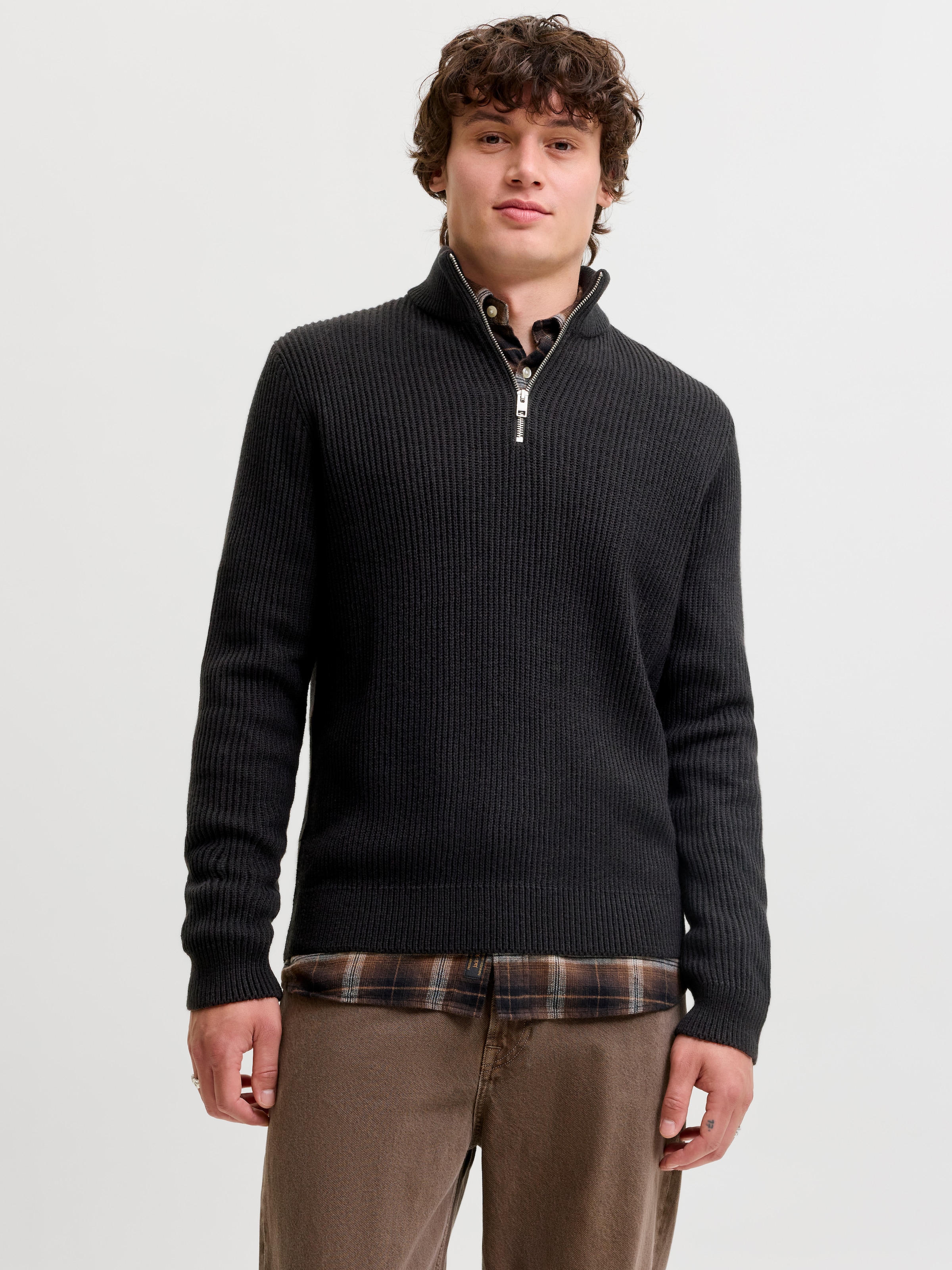 Image of Jack & Jones Troyer "JJPANNEL KNIT HALF ZIP AW26" Materialmix, regular fit