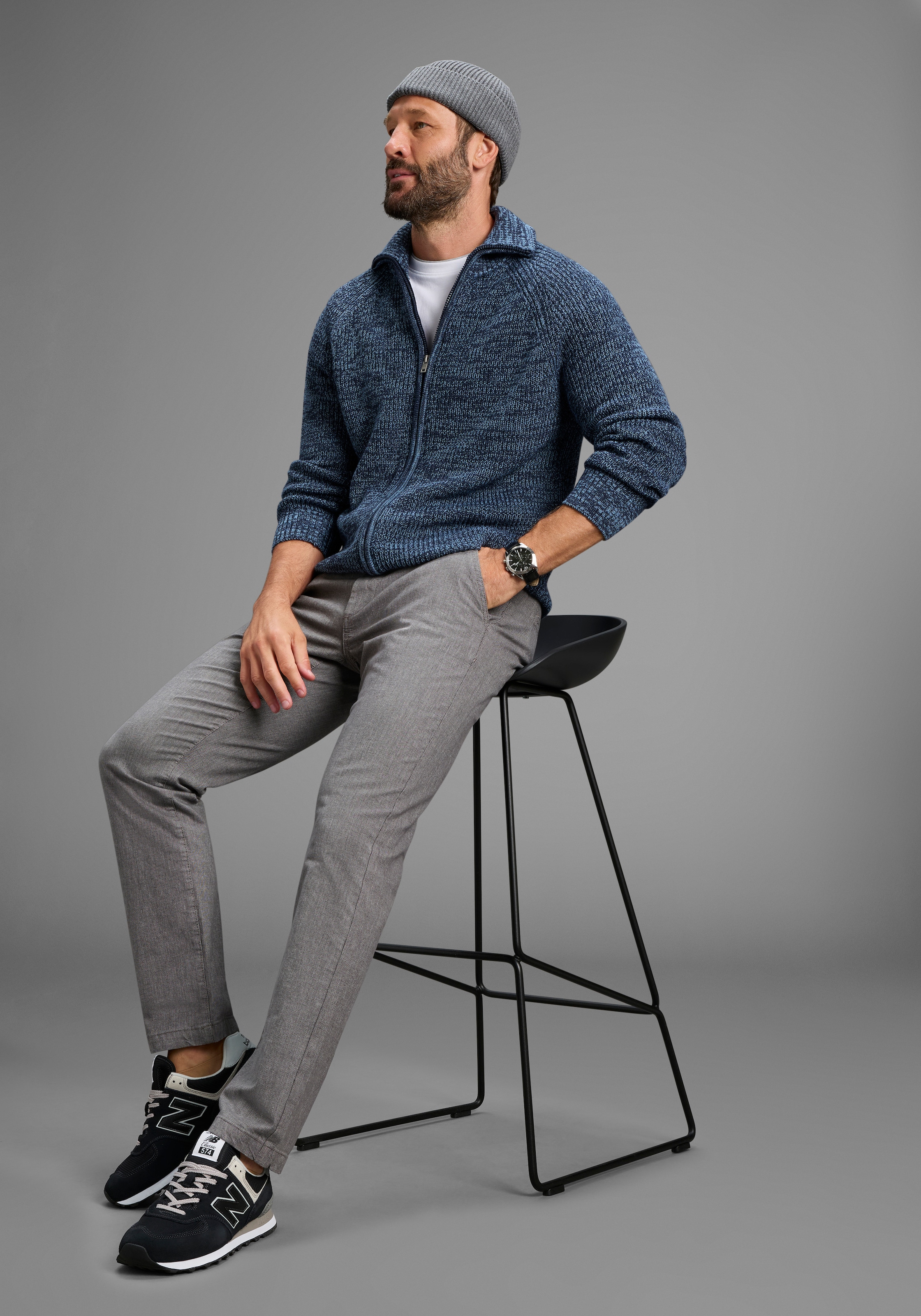 Man's World Strickjacke »Neue Kollektion! Mit Stehkragen & Reissverschluss« melierte Optik ,weicher Griff, Perfekt für die kältere Jahreszeit