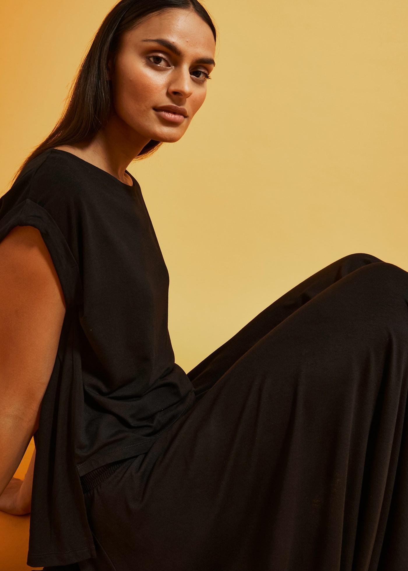 bonprix T-shirt oversize »Oversize-Shirt aus fliessender Viskose« oversize Passform, Kurzarm, für warme Tage, aus Viskose
