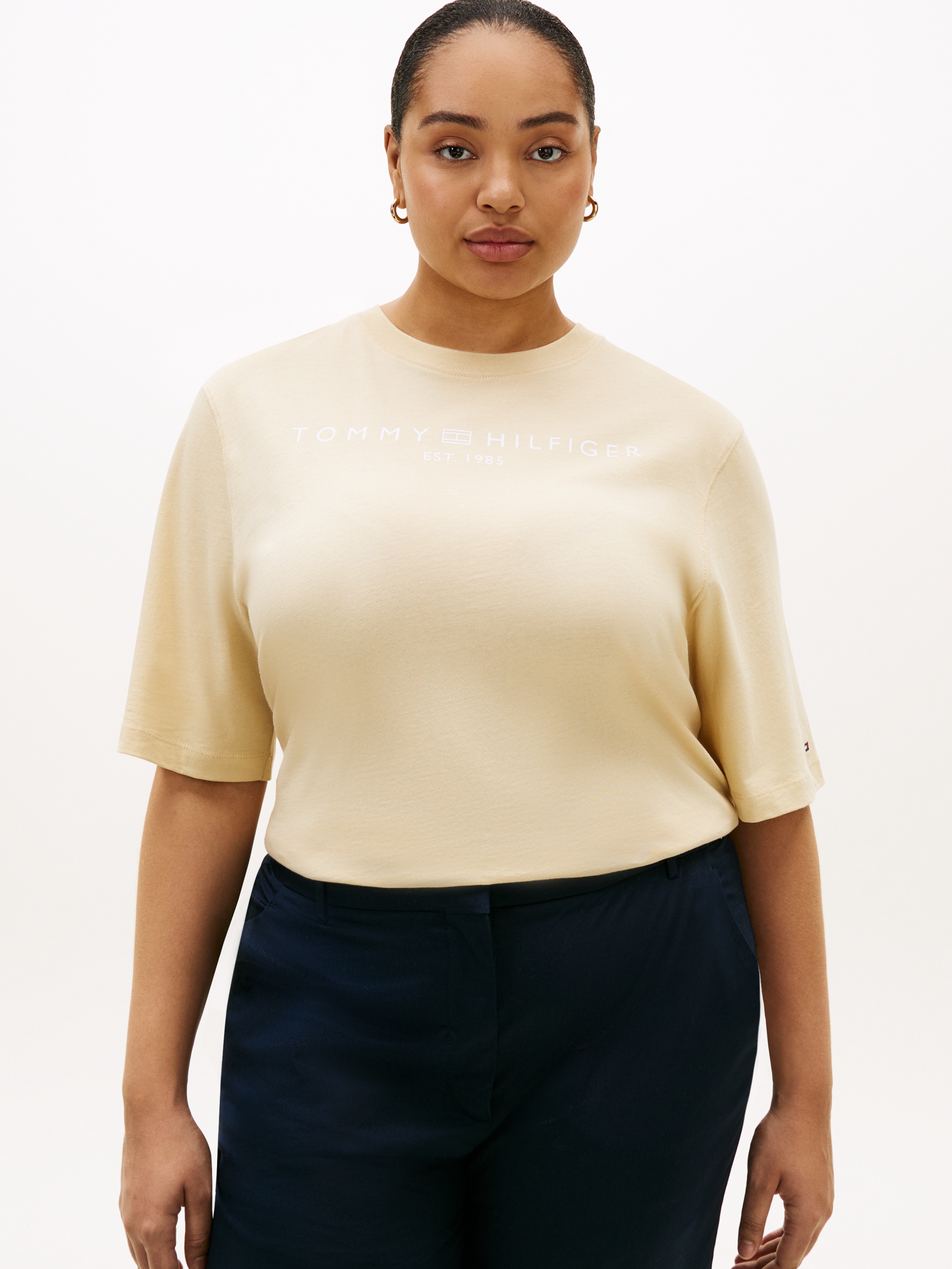 Image of Tommy Hilfiger Curve T-Shirt "CRV CORP LOGO TRAPEZE C-NK TEE" in grossen Grössen
