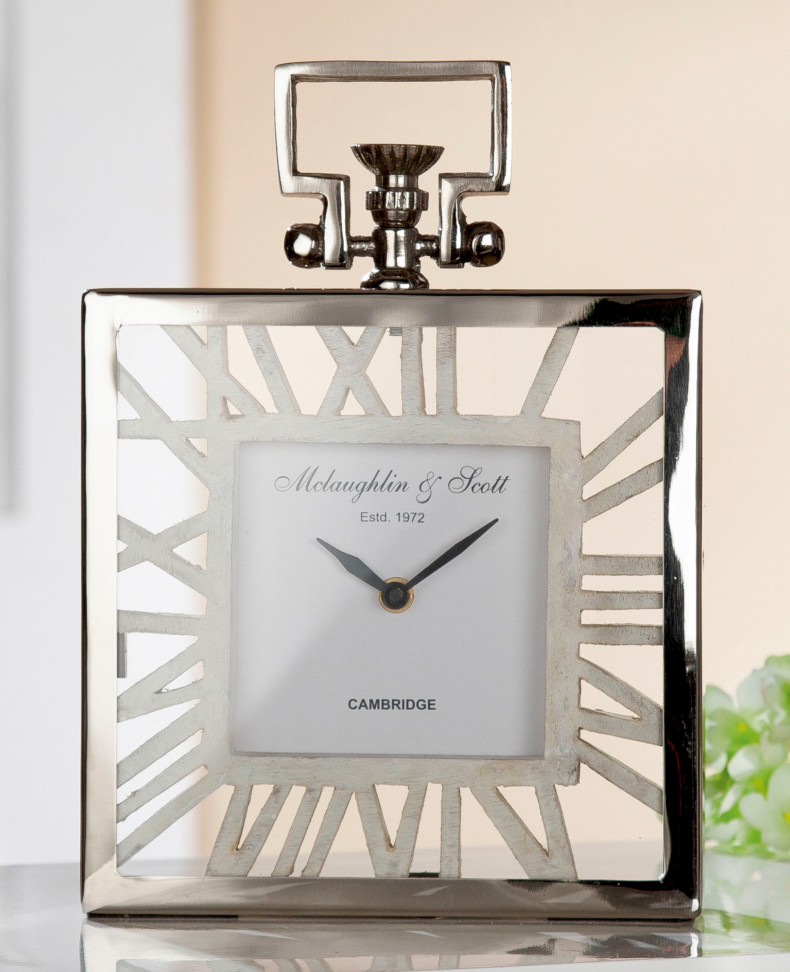 Image of GILDE Standuhr »Uhr Forma, silberfarben«, (1 St.), Höhe 29 cm, eckig, römische Ziffern, Wohnzimmer bei Ackermann Versand Schweiz