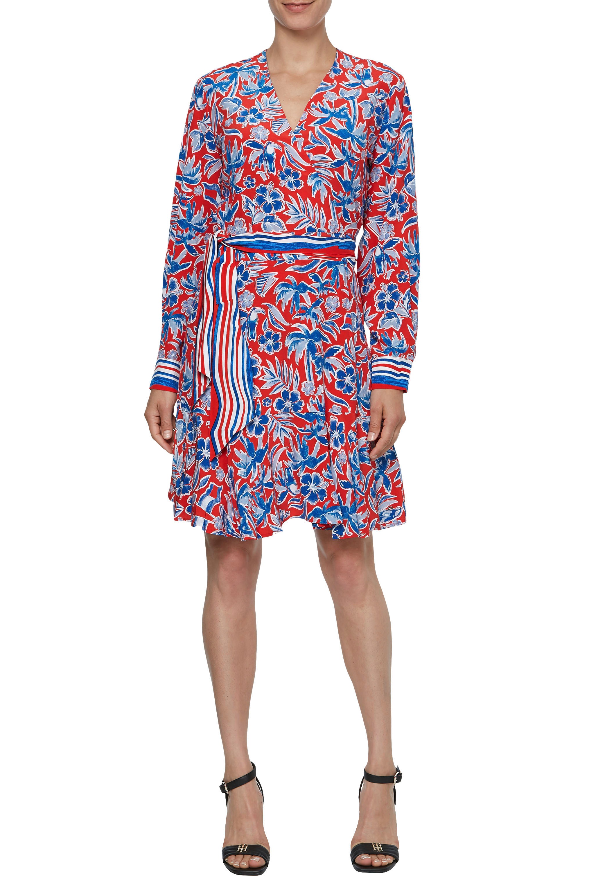 Image of Tommy Hilfiger Curve Wickelkleid »CRV SCARF WRAP KNEE DRESS 3/4«, Mit modischem Blumenprint in den typischen Tommy Farben bei Ackermann Versand Schweiz