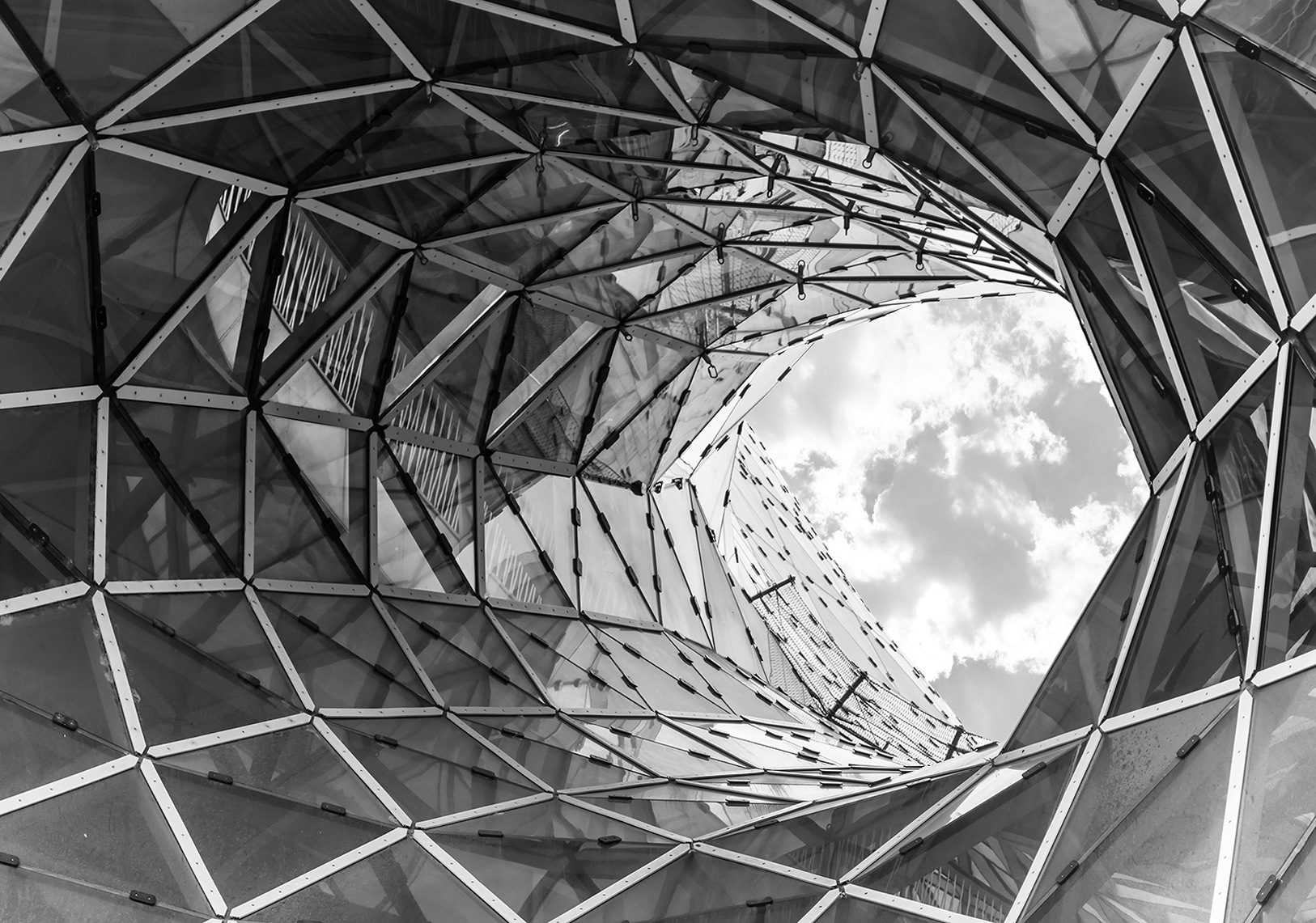 Image of Consalnet Papiertapete »GEBÄUDE«, grafisch, in verschiedenen Grössen bei Ackermann Versand Schweiz