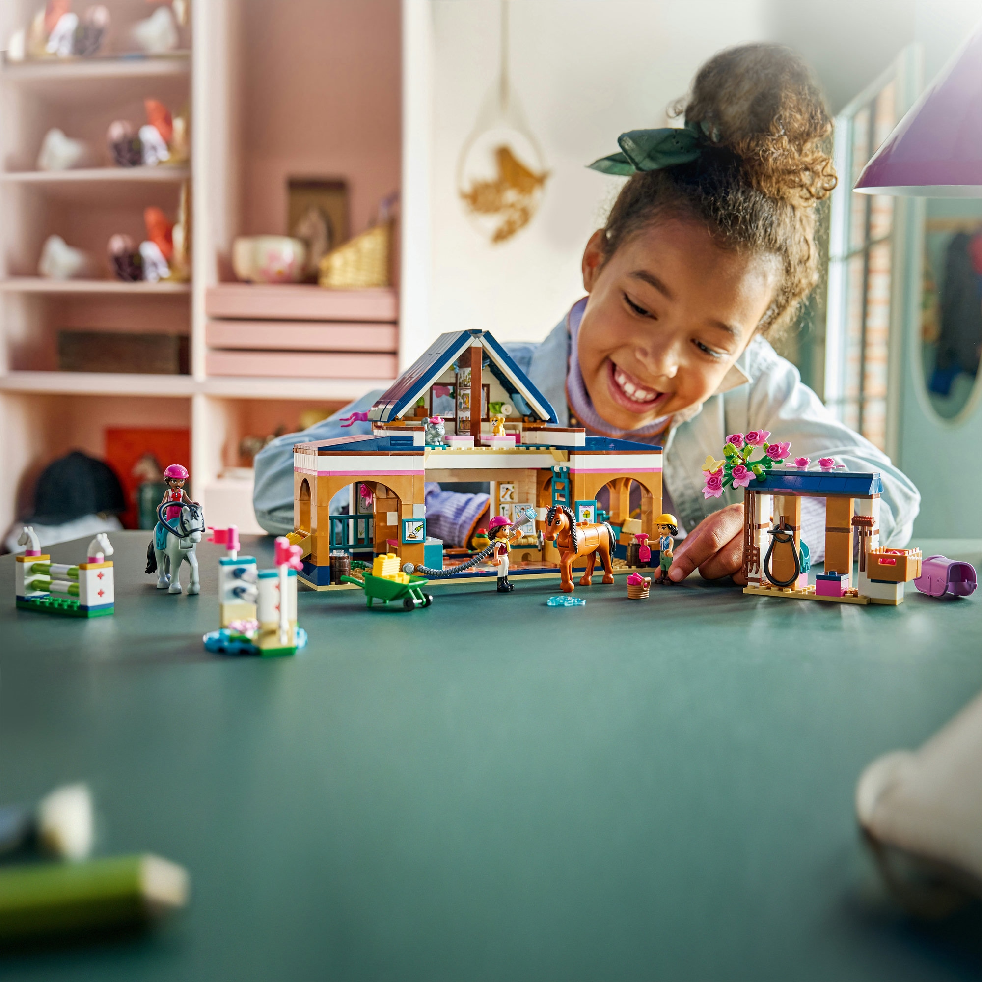 LEGO® Konstruktionsspielsteine »Pferdestall und Reitschule (42688), LEGO Friends« Made in Europe