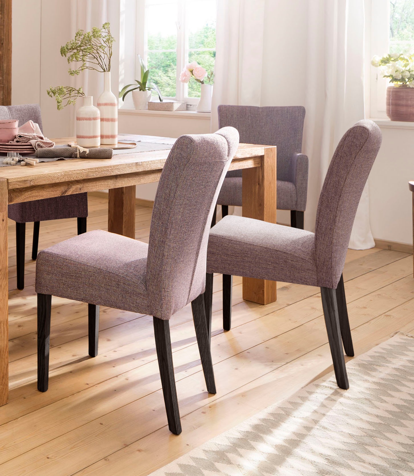 Image of Home affaire Stuhl »Queen«, (Set), 4 St., Struktur, Beine aus massiver Buche, wengefarben lackiert bei Ackermann Versand Schweiz