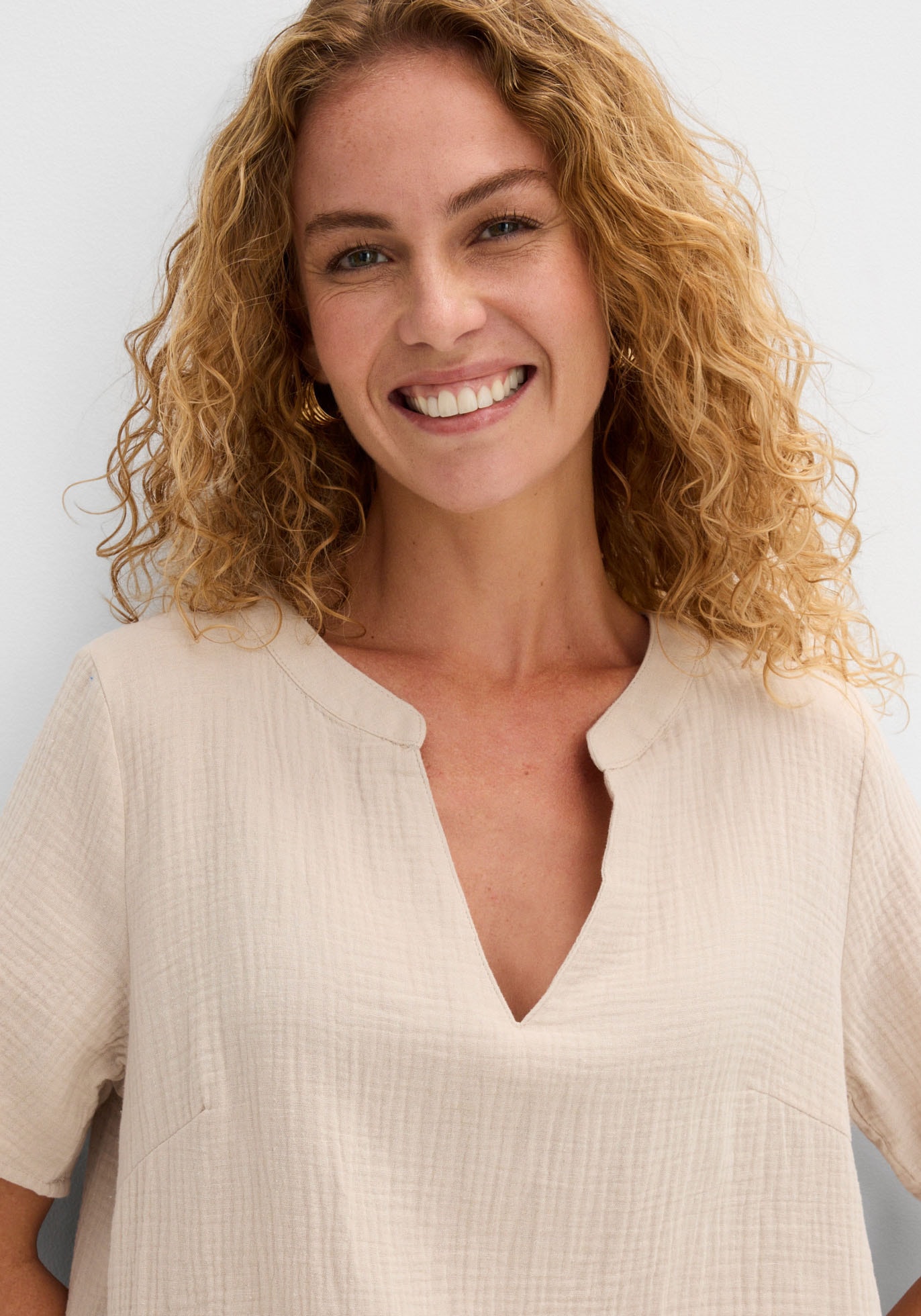 bonprix Tunique longue pour un look décontracté, coupe Regular Fit, manches courtes
