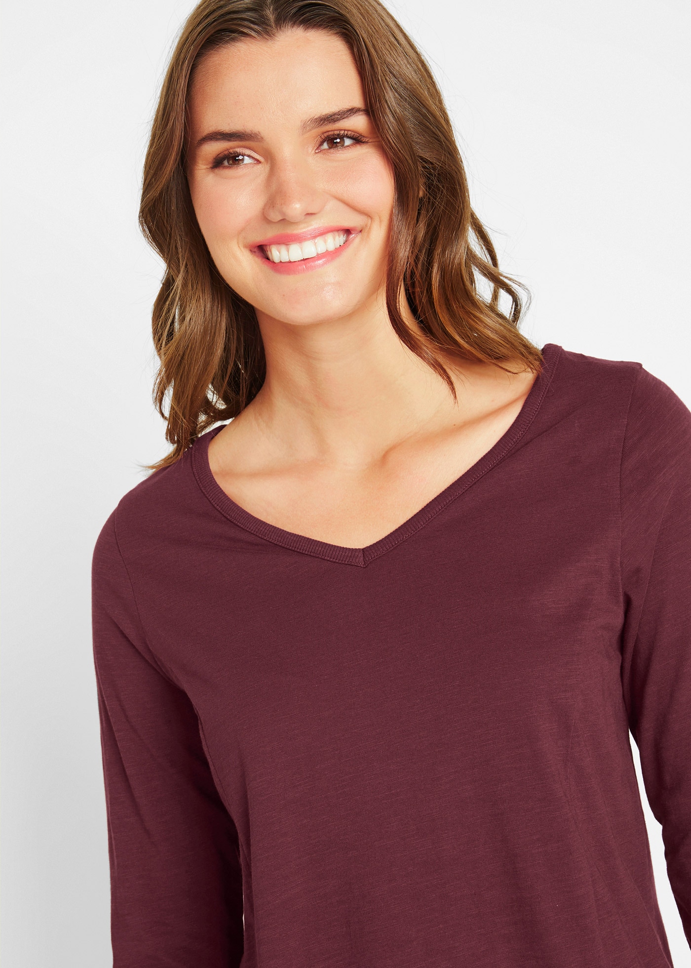 bonprix T-shirt long A-Linie, mit dekorativen Knöpfen, aus Baumwolle, Casual Stil