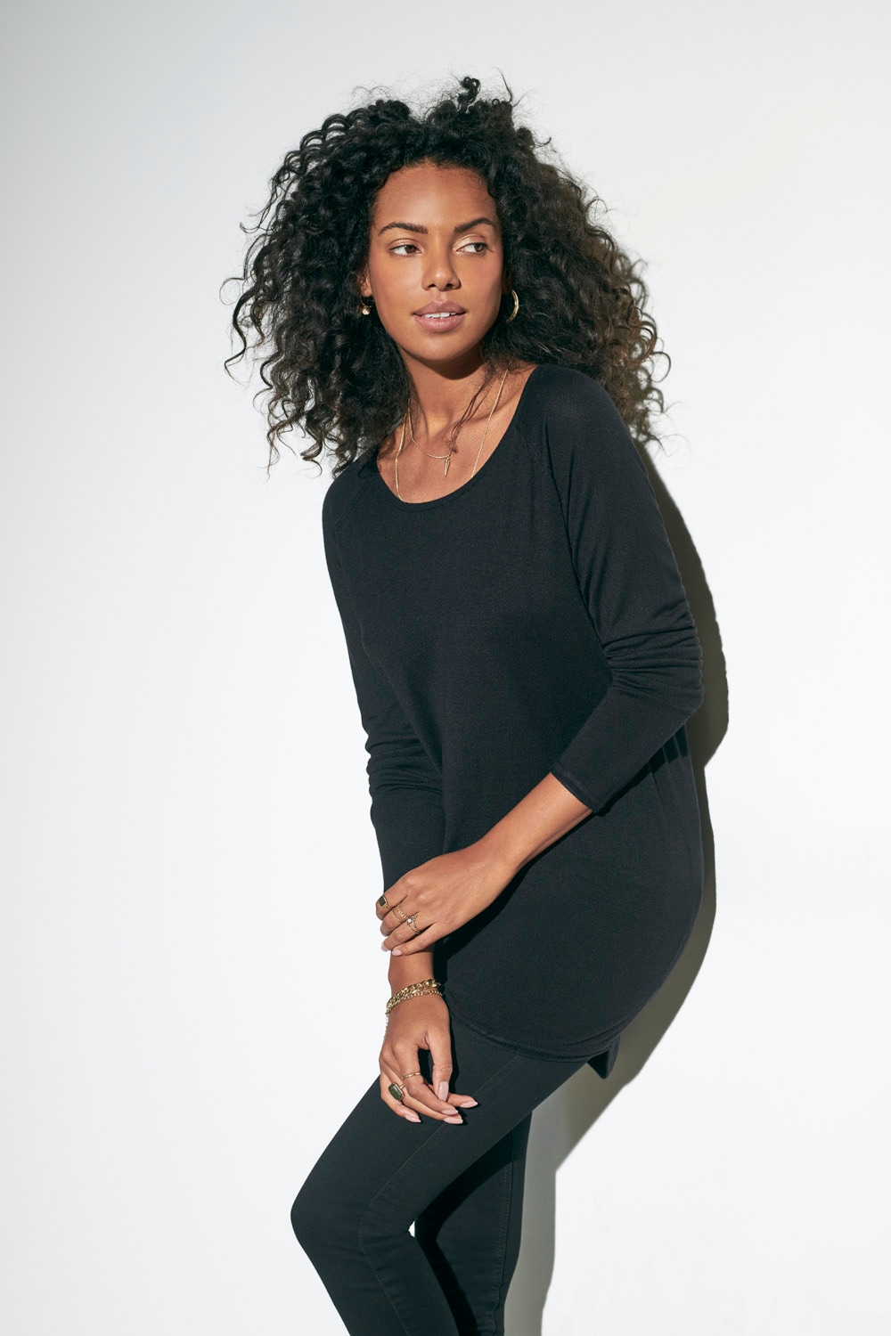 ONLY Pull long »ONLMILA LACY L/S LONG PULLOVER KNT NOOS« mit weitem Rundhalsausschnitt