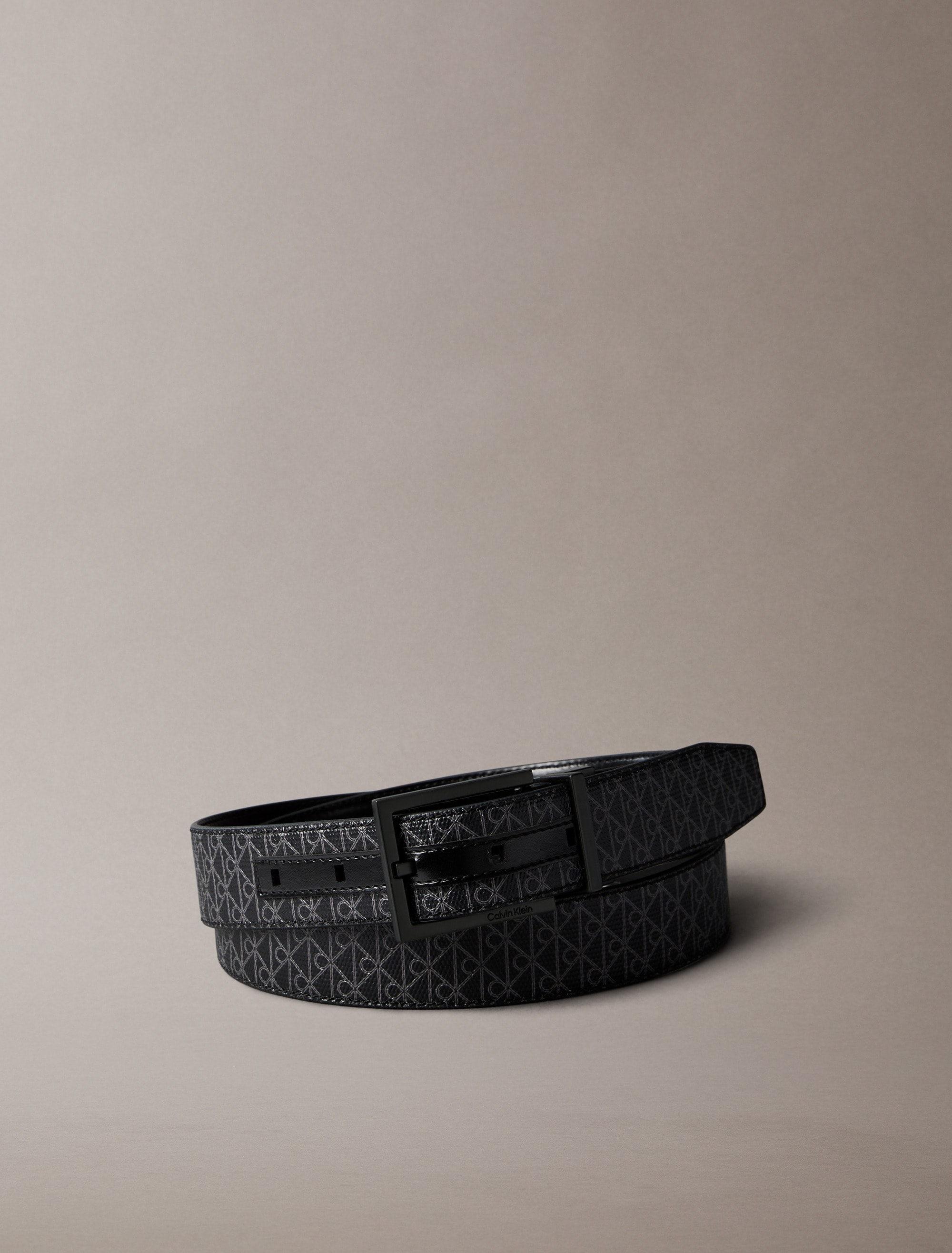 Image of Calvin Klein Synthetikgürtel "SQUARE BUCKLE 32MM REV" Grössenverstellbar