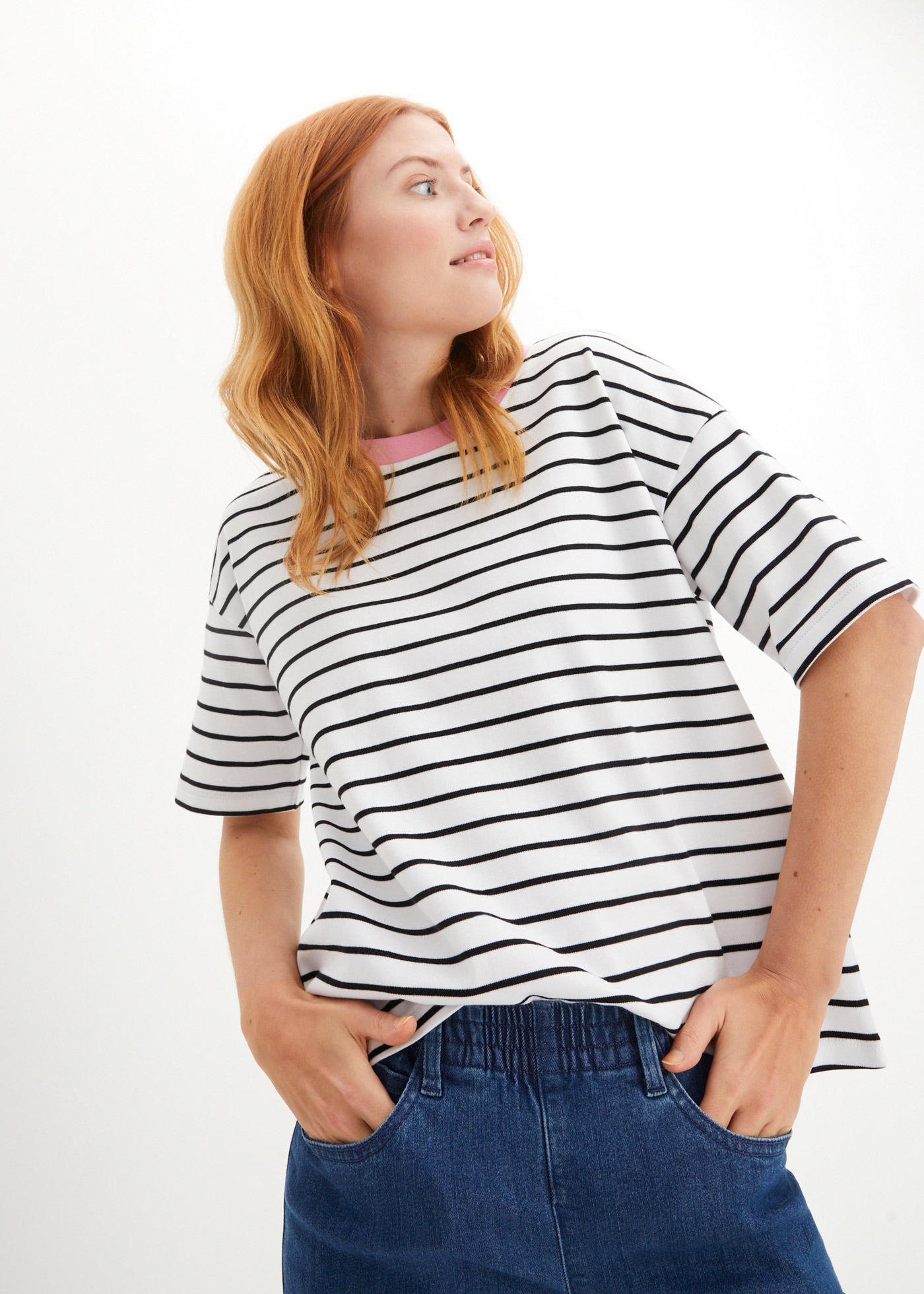 Image of bonprix T-Shirt Oversize-Passform, Halbarm-Design, mit Streifenmuster