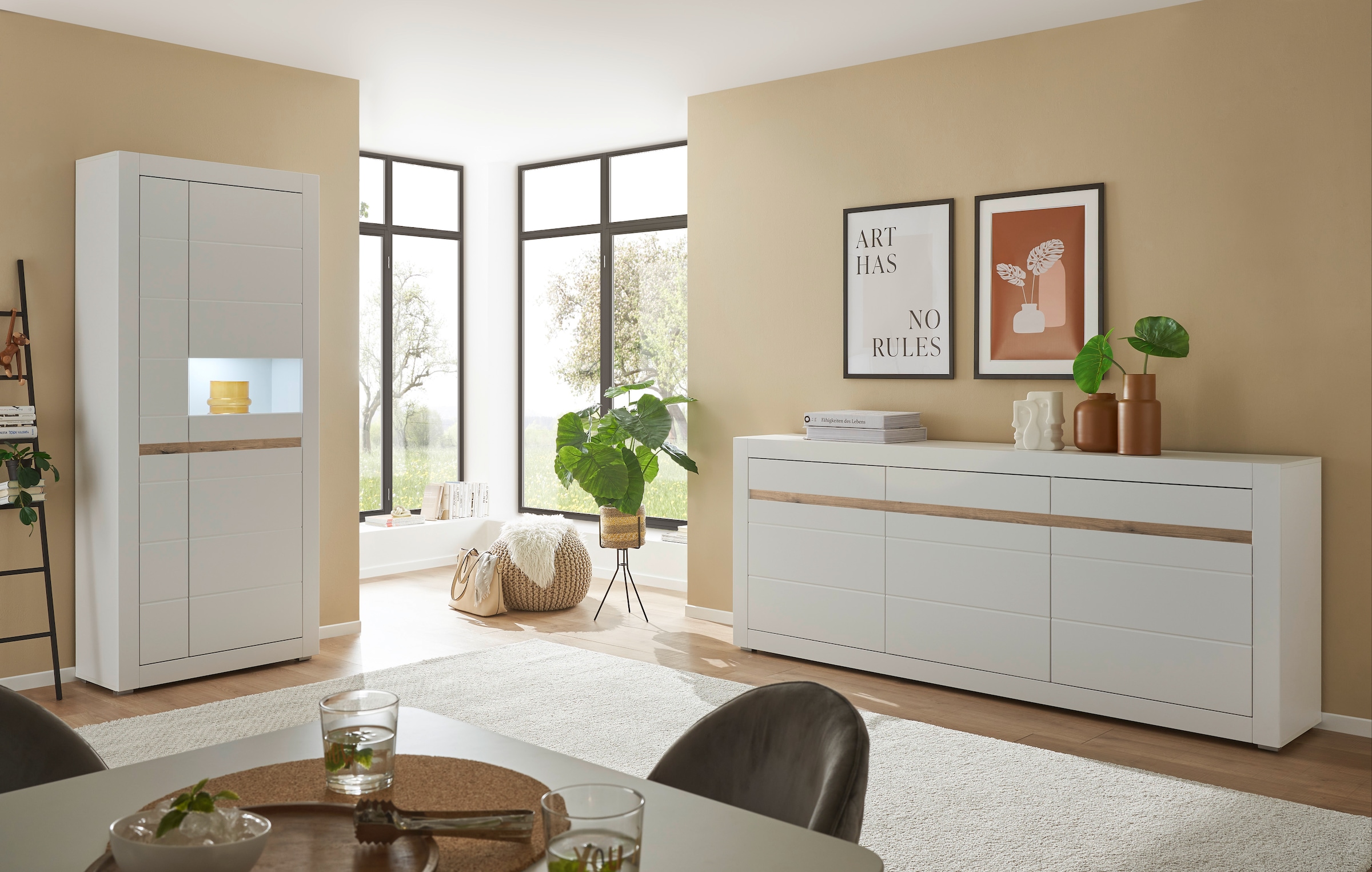 INOSIGN Sideboard »Chester, moderne Anrichte, Kommode mit Stauraum, Schrank, Weiss Matt«, (1 St.), austauschbare Blende in Griffleiste, zeitloses Design, 217 cm breit