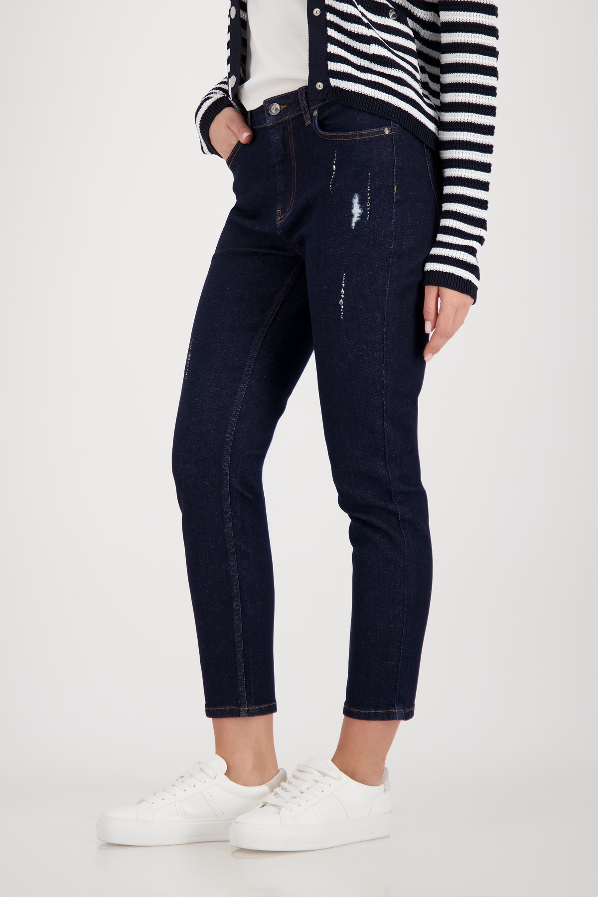 Monari 7/8-Jeans »Basic« mit strahlenden Strasssteinen, 5-Pocket-Form