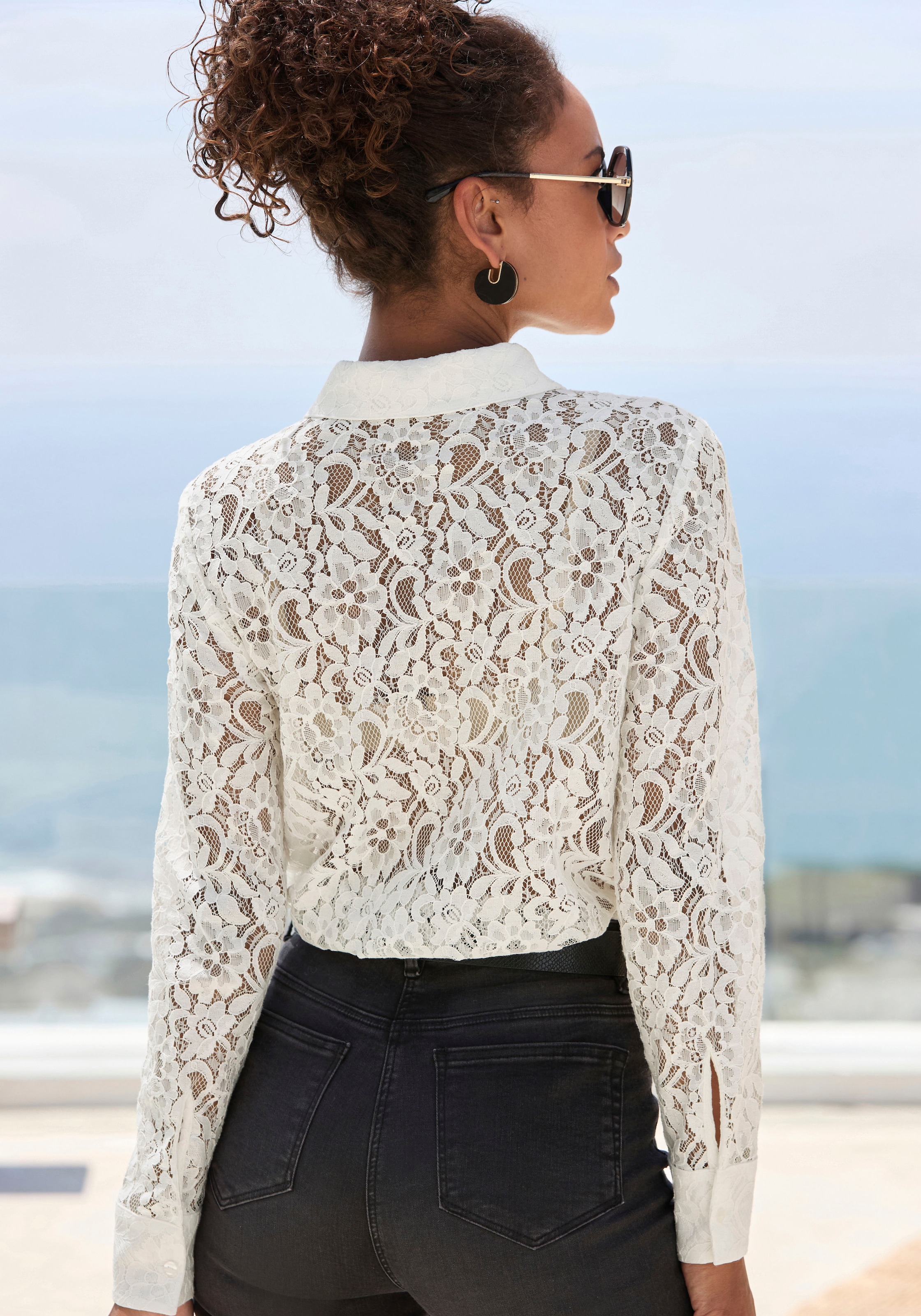 LASCANA Spitzenbluse, mit Hemdblusenkragen, Spitzenbluse, transparente Bluse, festlich