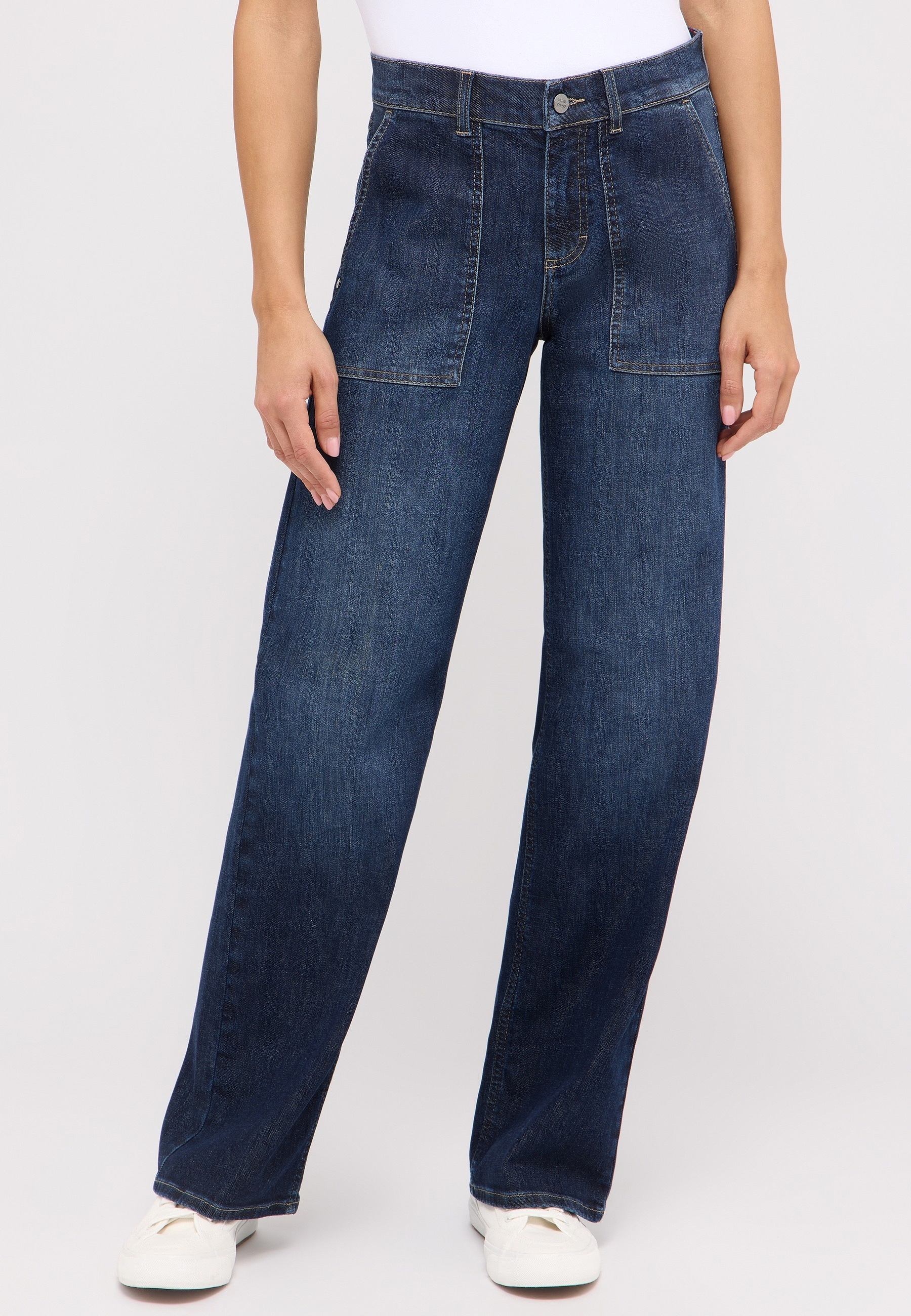 Image of ANGELS Relax-fit-Jeans "LIZ WORKER" mit grossen Vordertaschen und Fade-Out Effekten