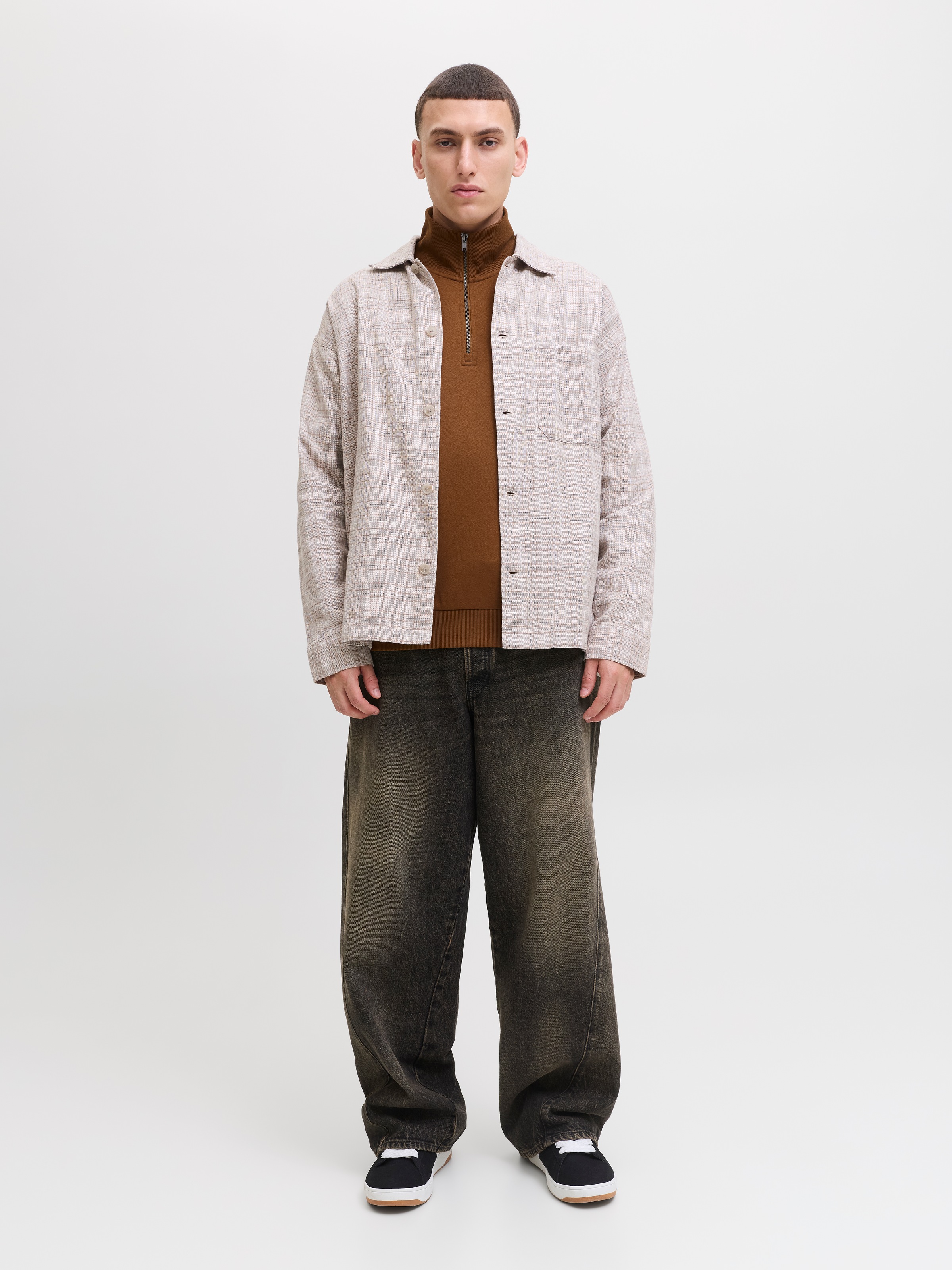 Jack & Jones Sweatshirt »JJEBRADLEY SWEAT HALF ZIP NOOS«, mit Troyer Kragen