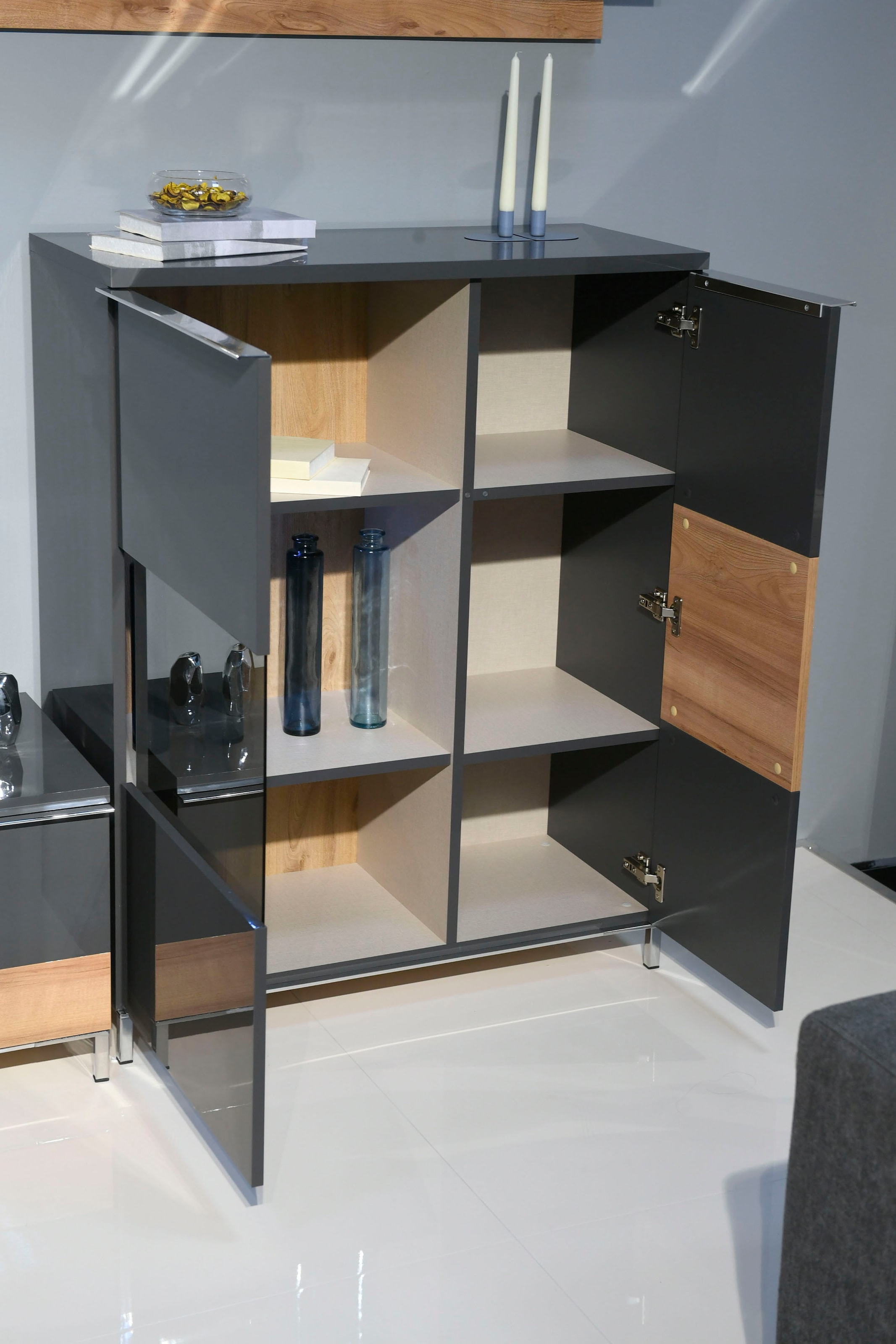 Places of »Onyx«, auf mit Soft-Close-Funktion Style Vitrine versandkostenfrei