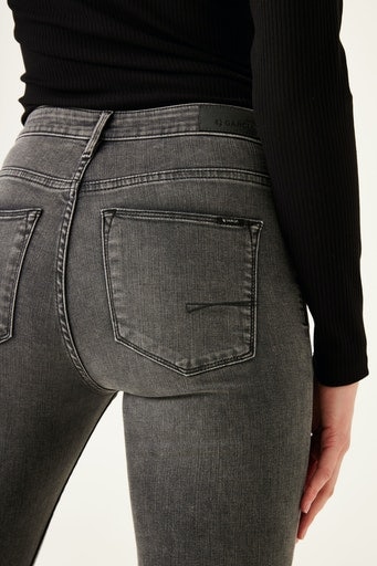 ♕ Garcia High-waist-Jeans »Celia superslim« versandkostenfrei kaufen
