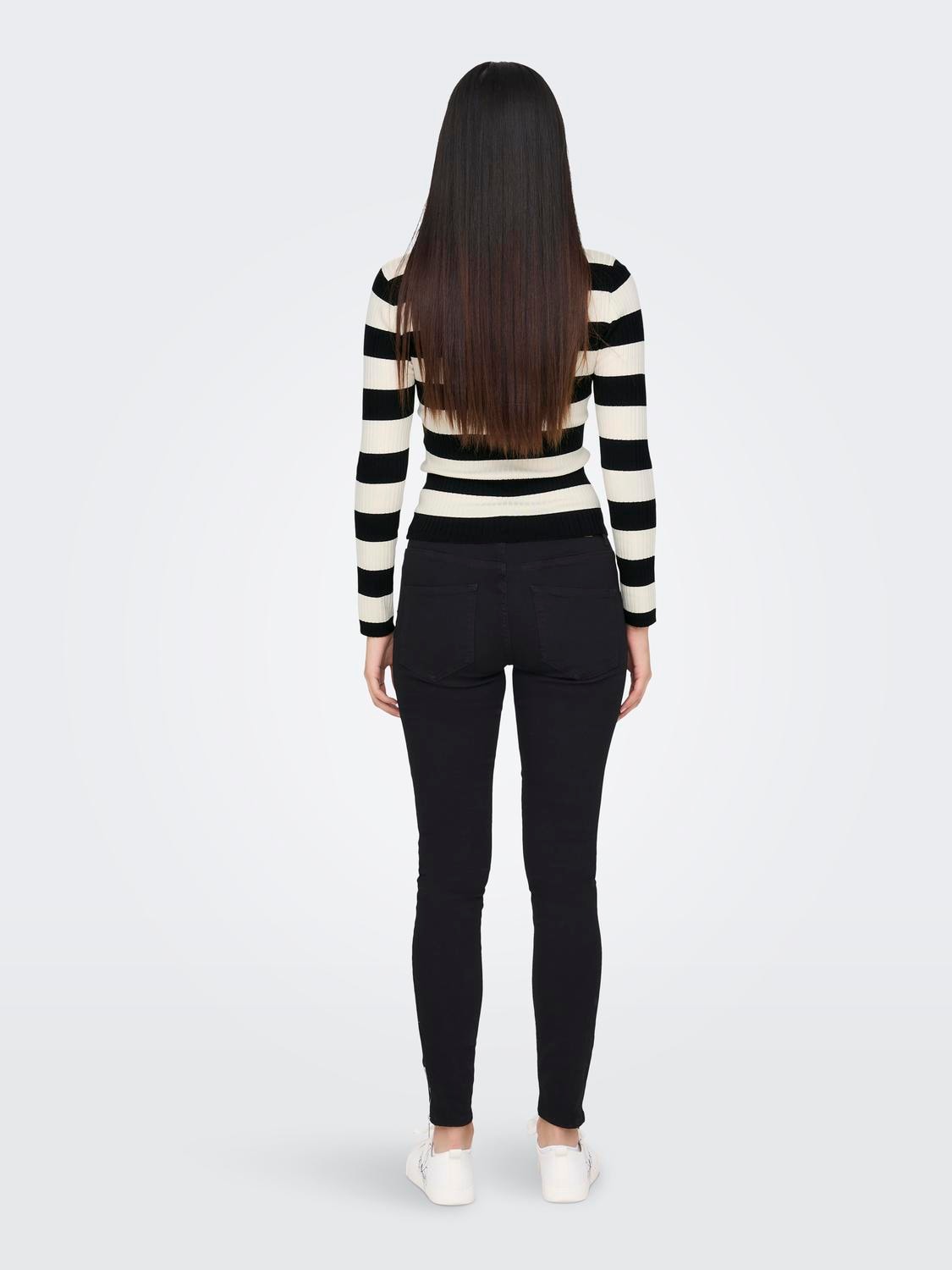 JDY Pull à col rond »JDYPLUM L/S O-NECK PULLOVER KNT NOOS«