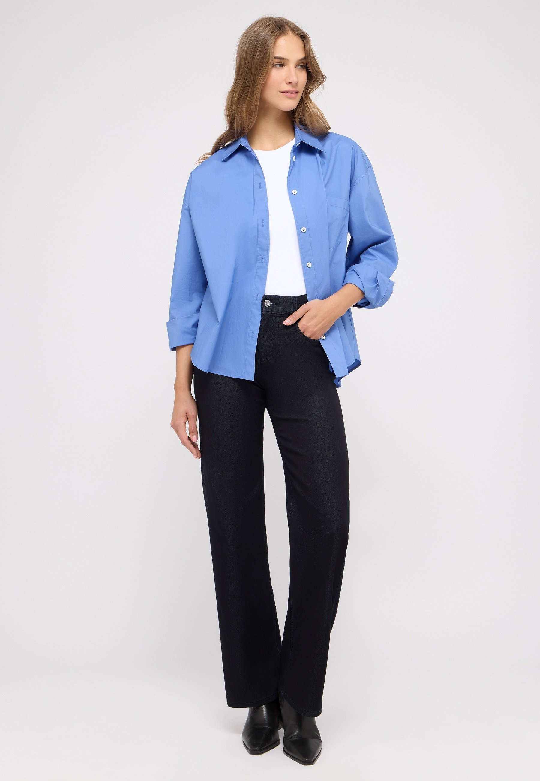 ANGELS Jeans à 5 poches »LIZ SPORTY« Coupe ample, avec une fermeture à bouton, avec fermeture éclair métallique