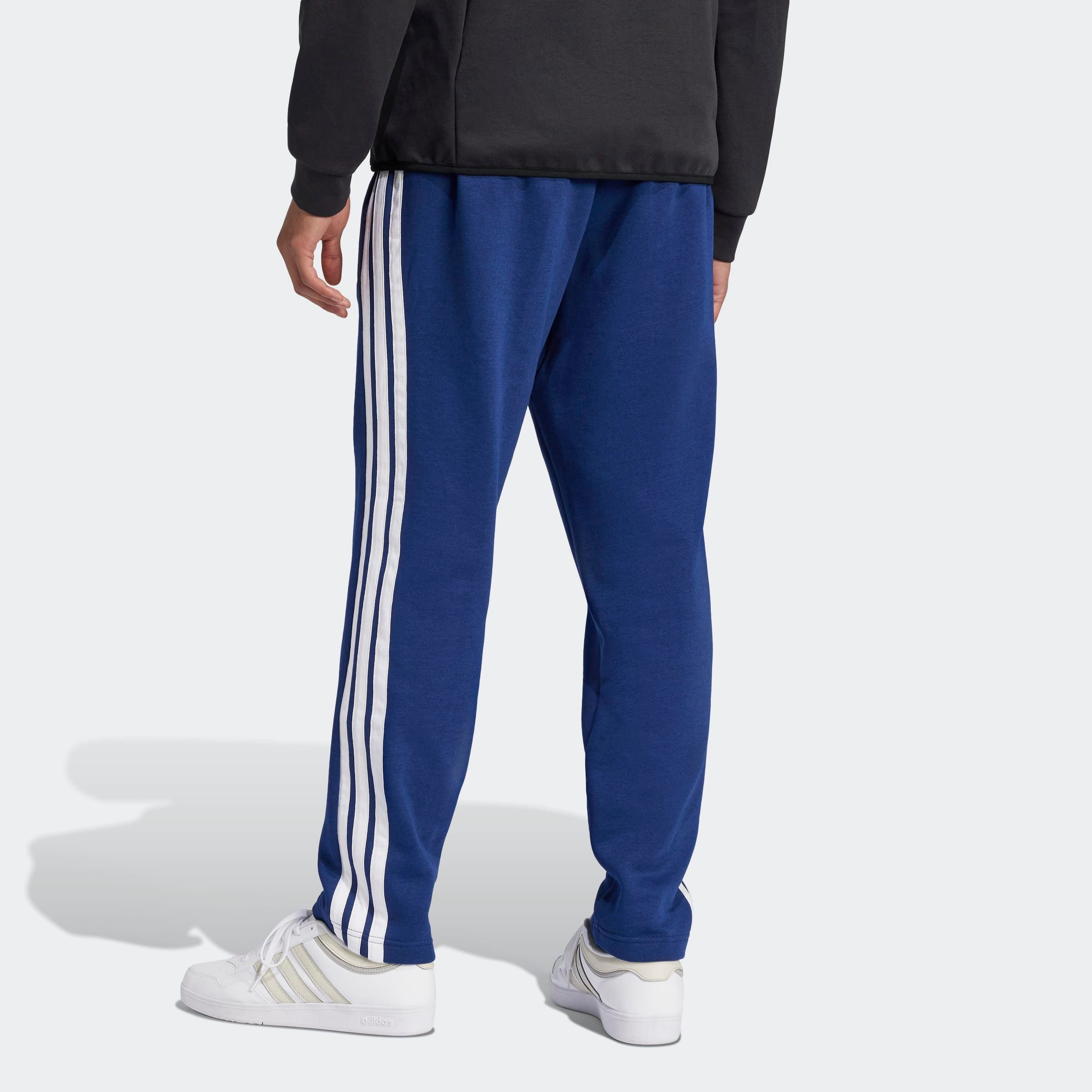 adidas Sportswear Pantalon de sport »M 3S FL O PT«  aus Baumwolle, Polyester und Viskose, offener Saum