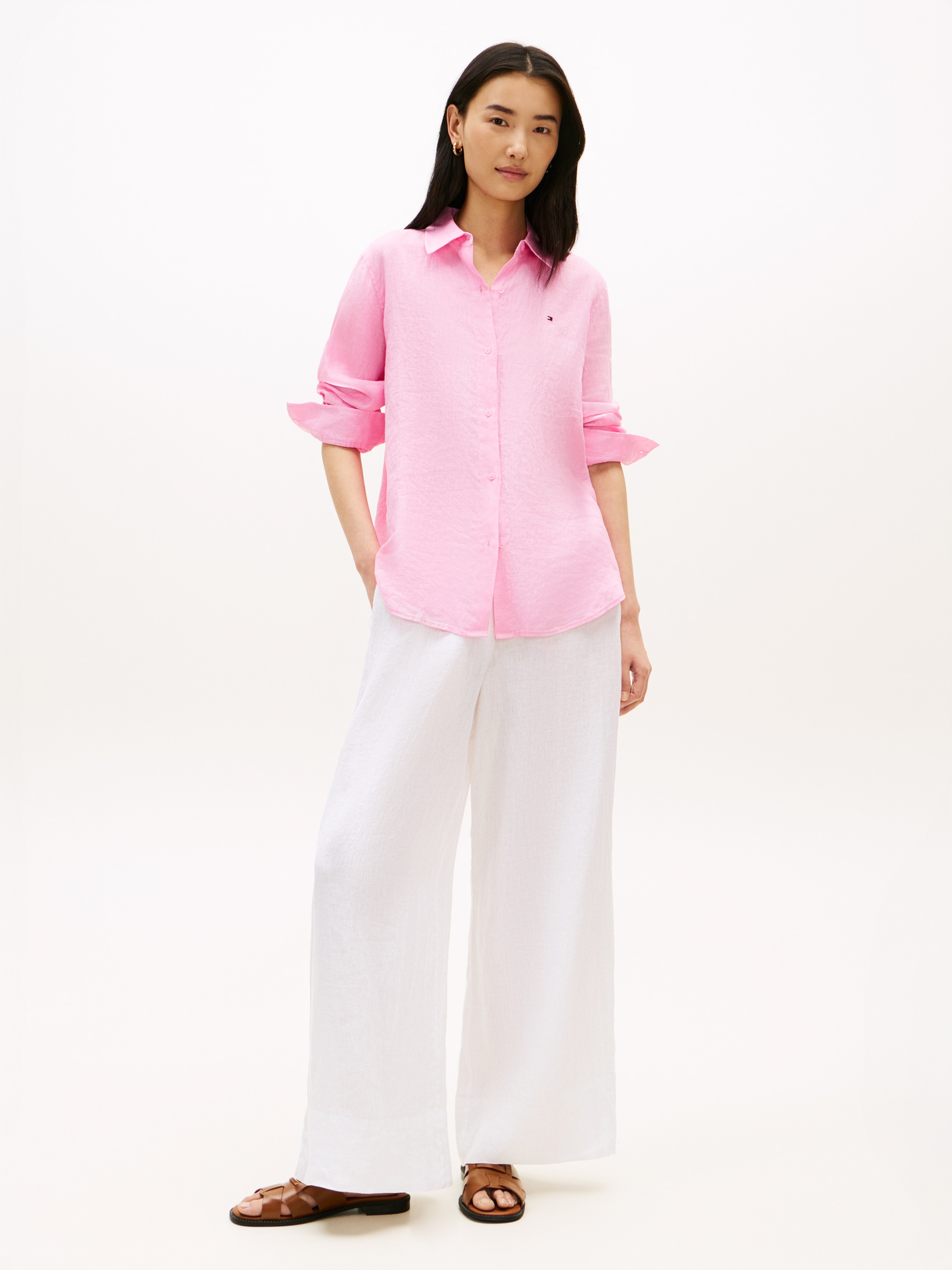 Tommy Hilfiger Blouse chemise »ESS LINEN RELAXED SHIRT« mit Logostickerei ,kühlendes Premium Leinen