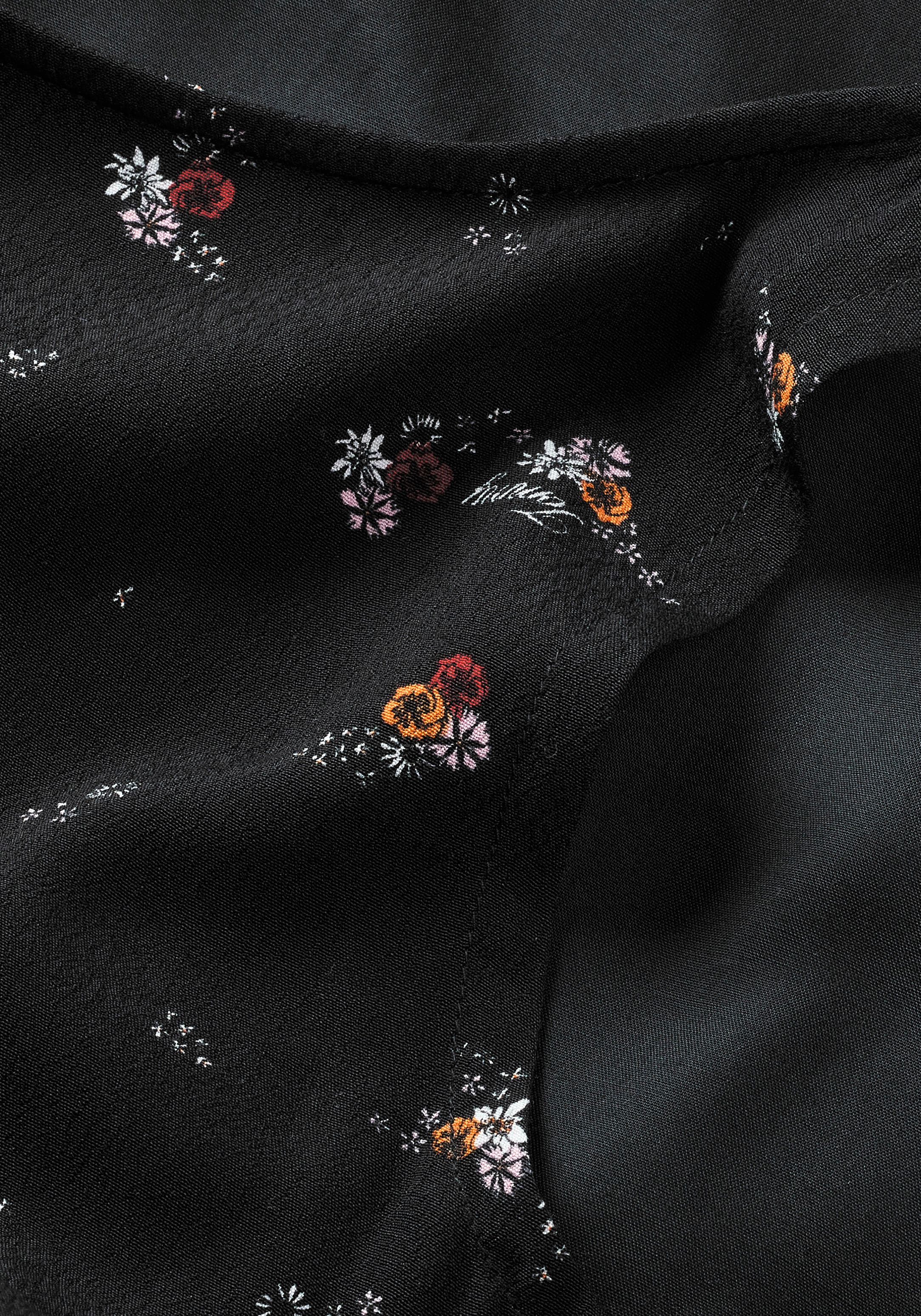 Tommy Jeans Blusenkleid »TJW BLACK FLORAL RACER DRESS«, mit Blumenprint, modische Racer Form